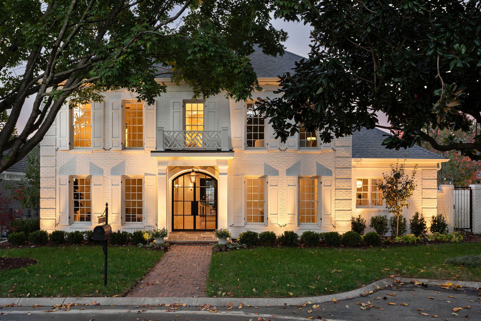 407 Hyde Park
