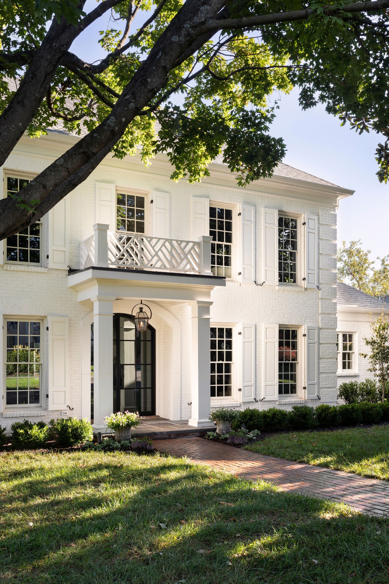 407 Hyde Park