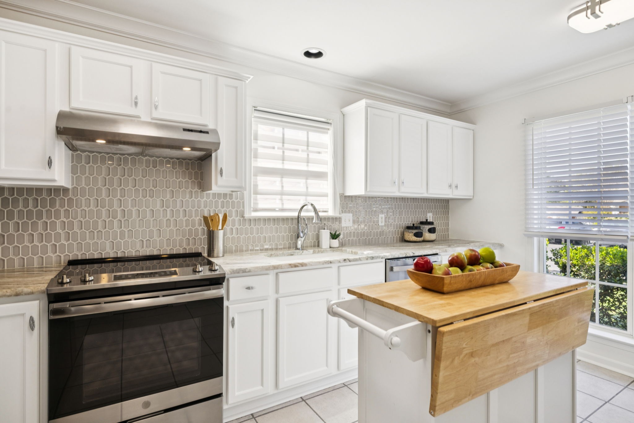 93 Alton Park Ln Unit: 93