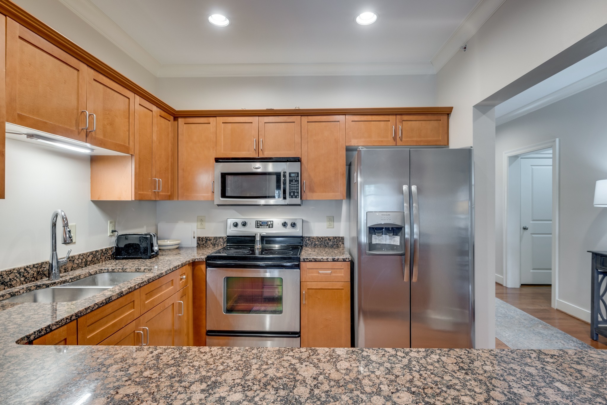 3127 Long Blvd Unit: 201