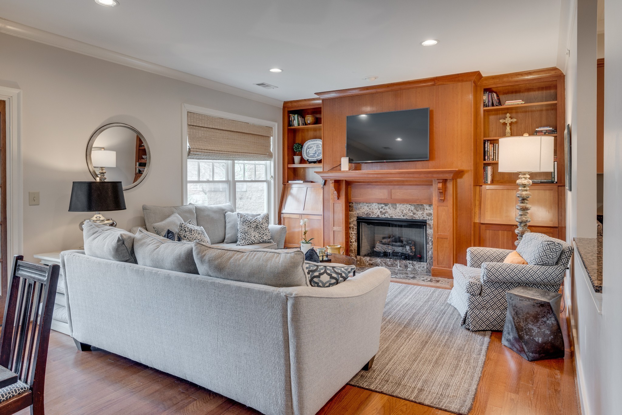 3127 Long Blvd Unit: 201