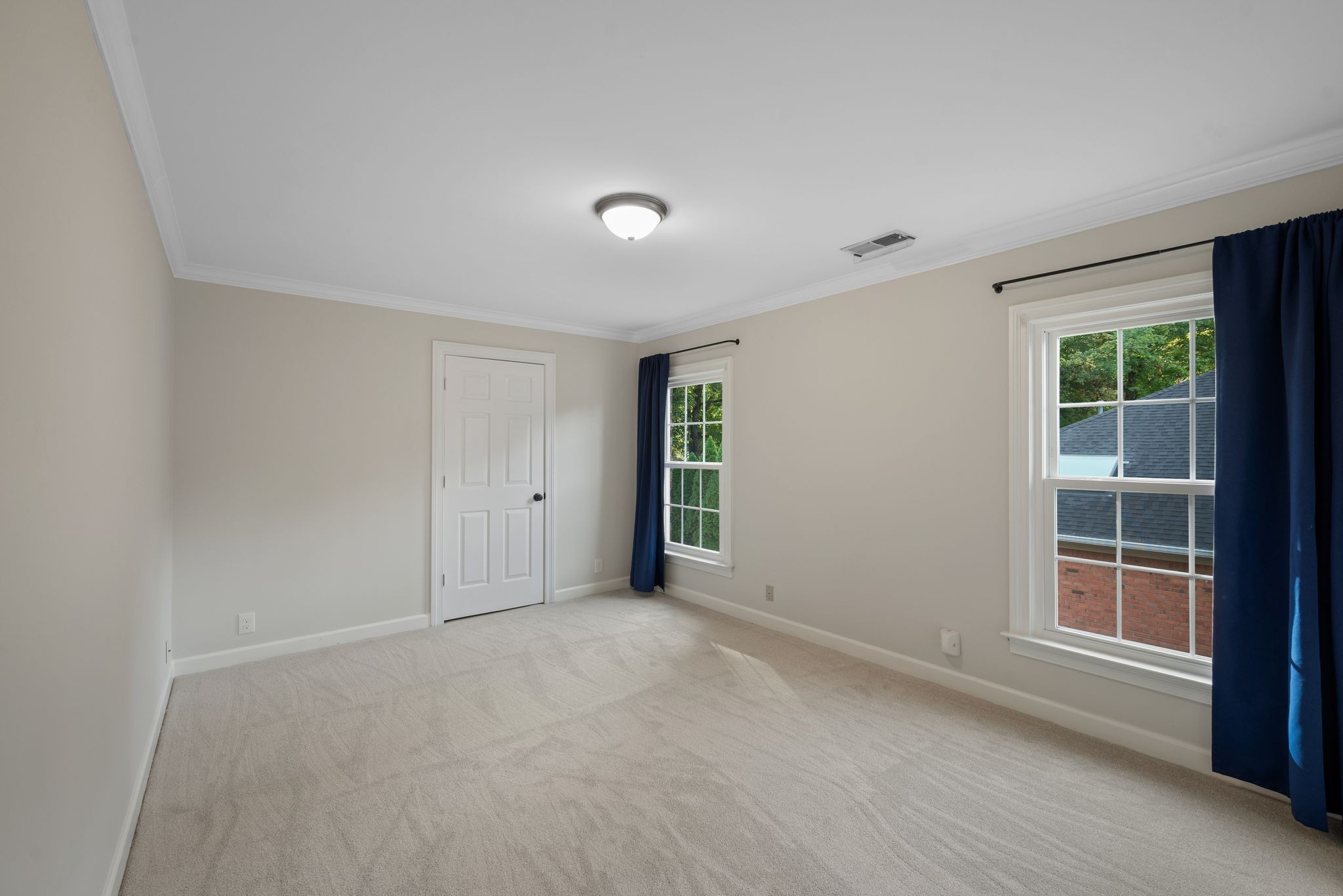 1025 Saint Andrews Pl