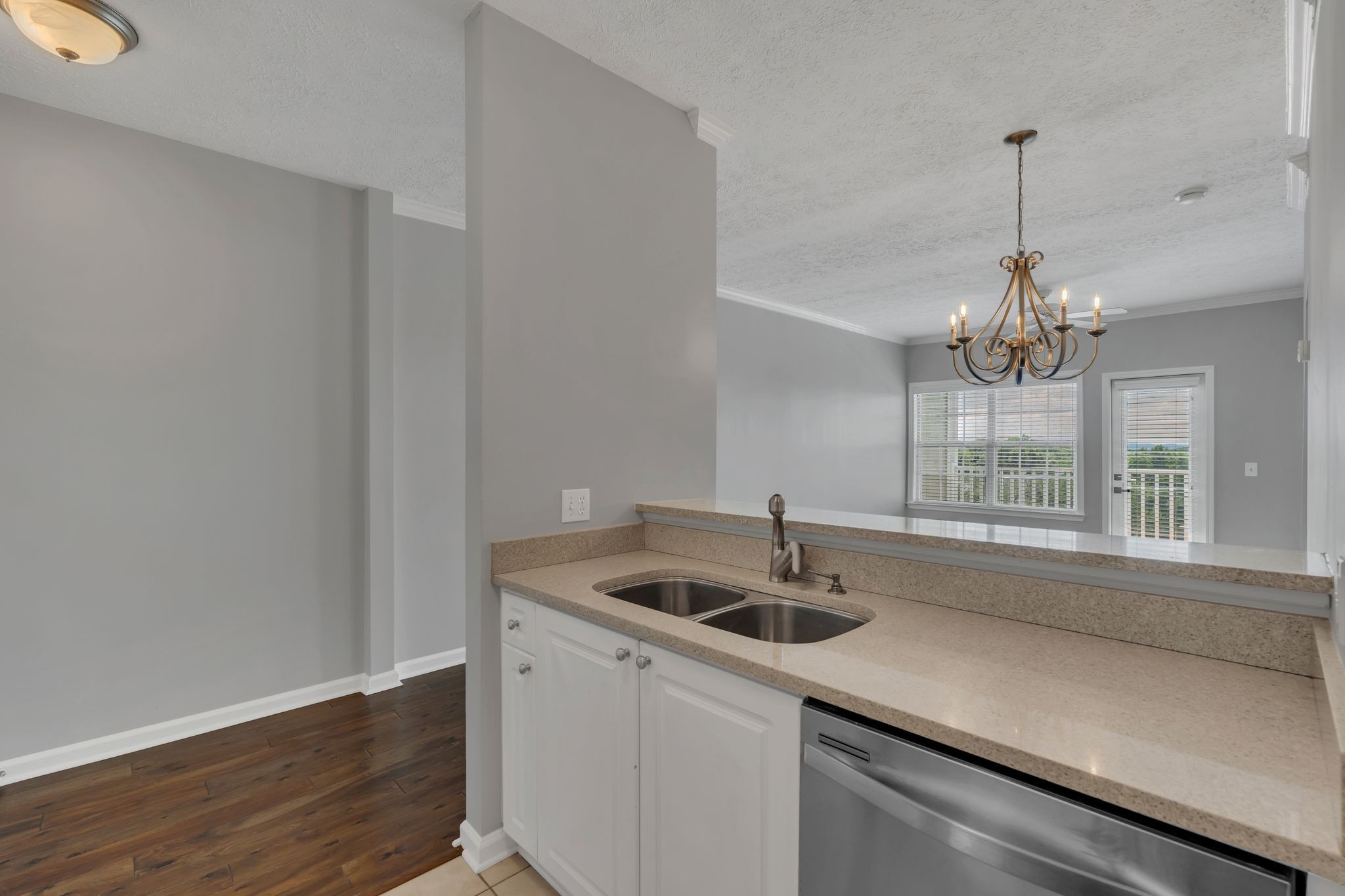 2025 Woodmont Blvd Unit: 209