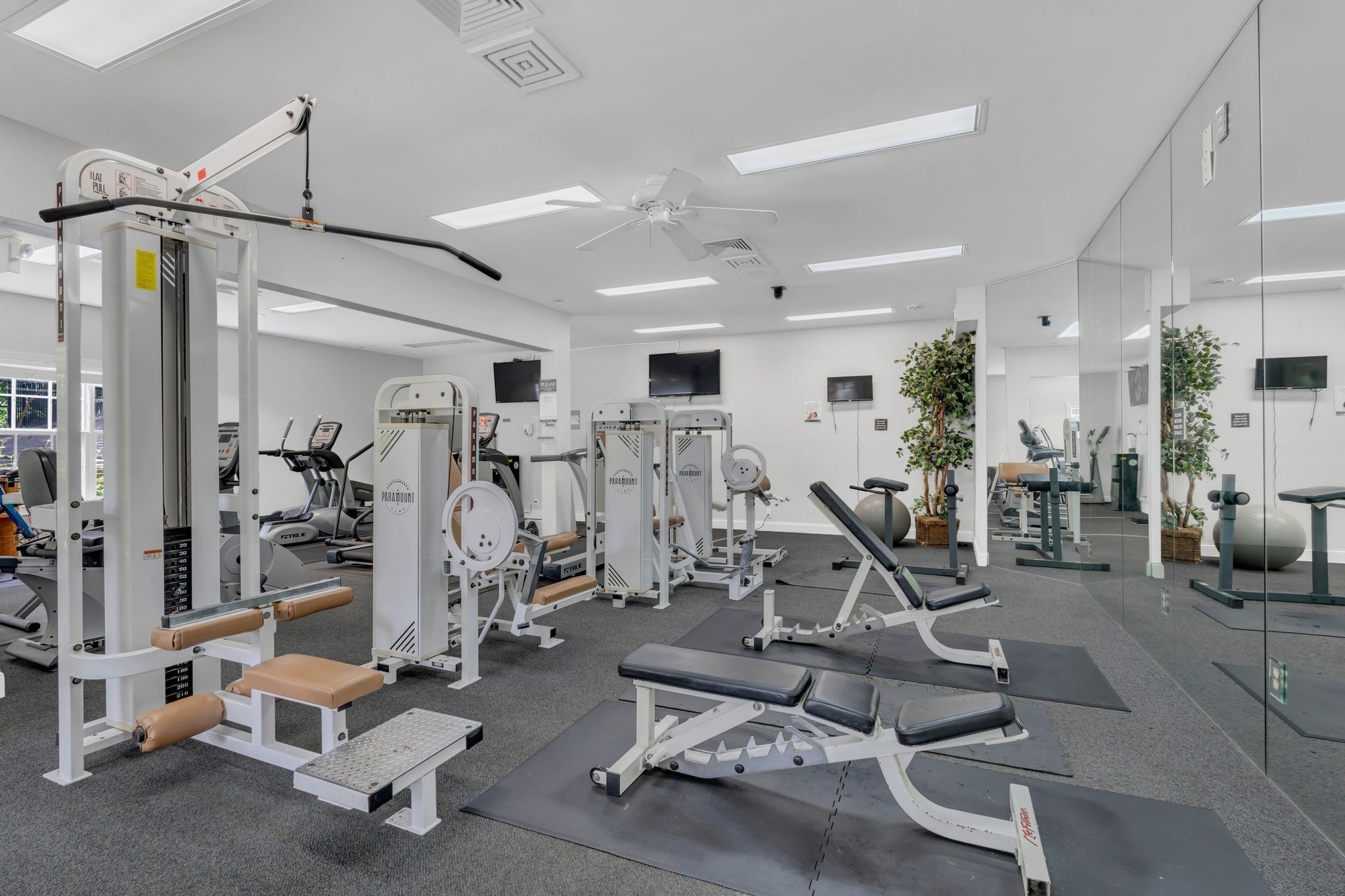 2025 Woodmont Blvd Unit: 209