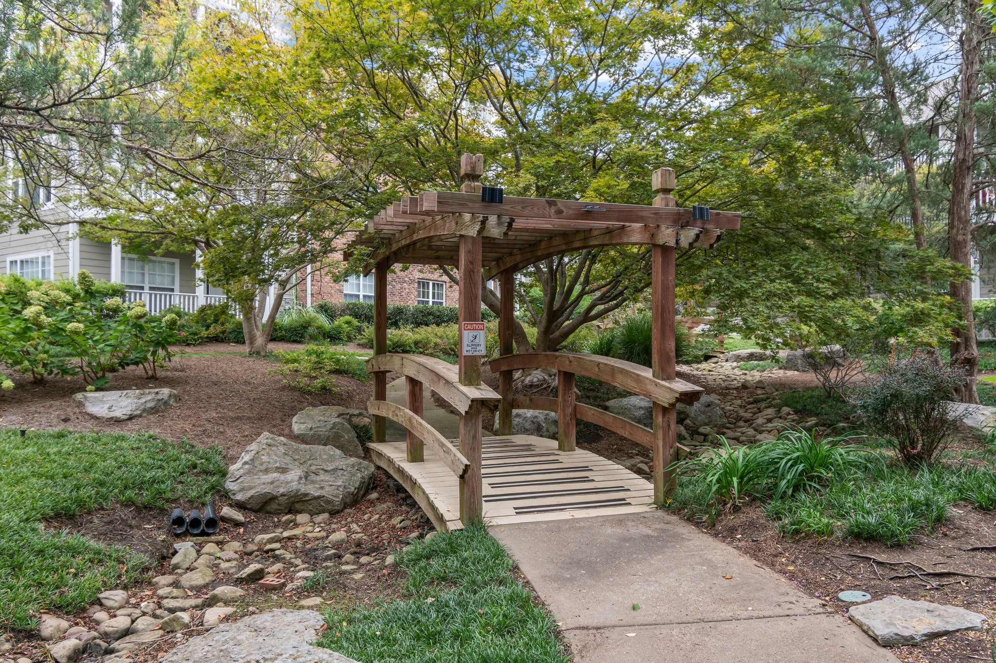 2025 Woodmont Blvd Unit: 209