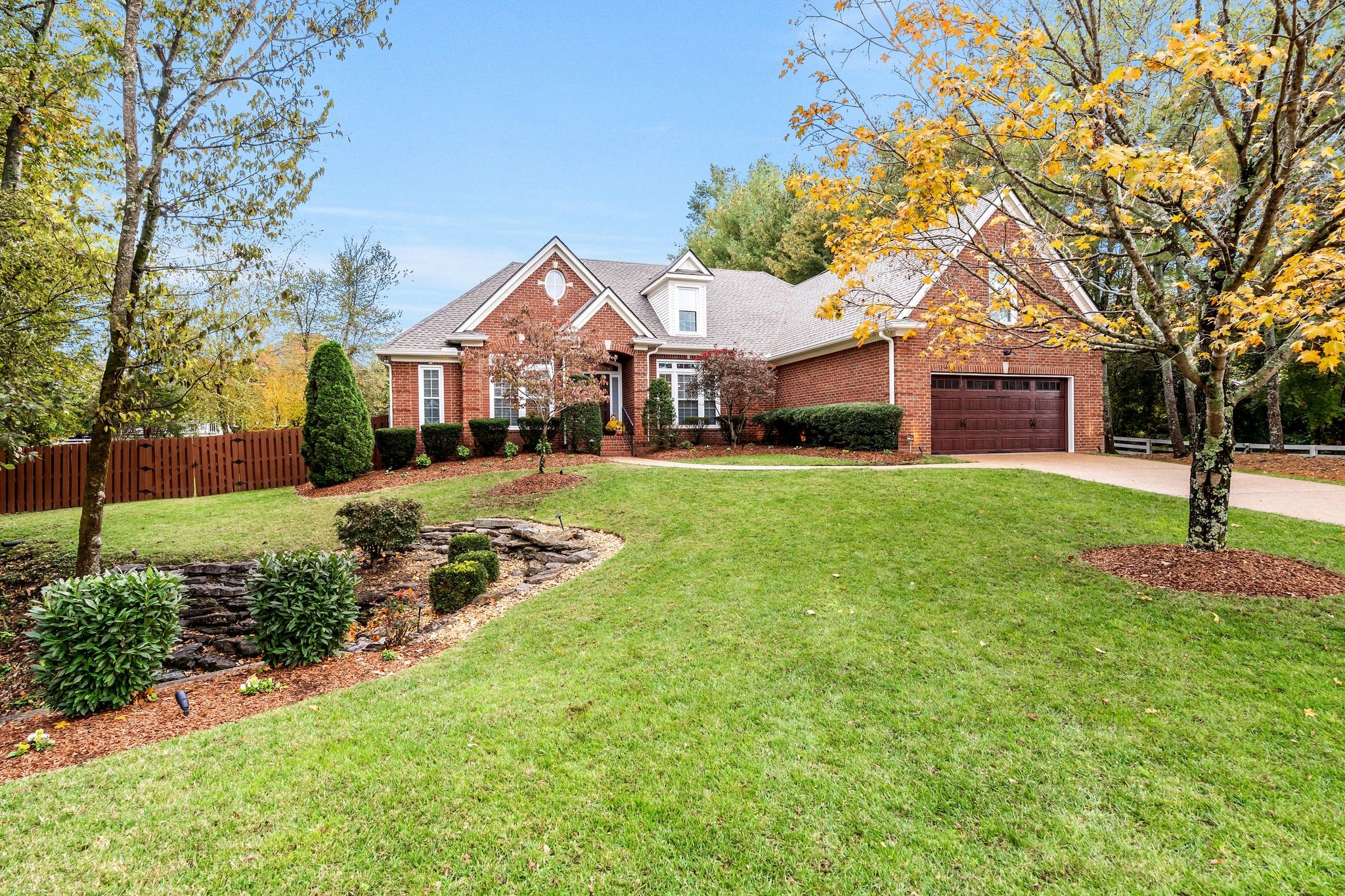 605 Clareece Park Pl