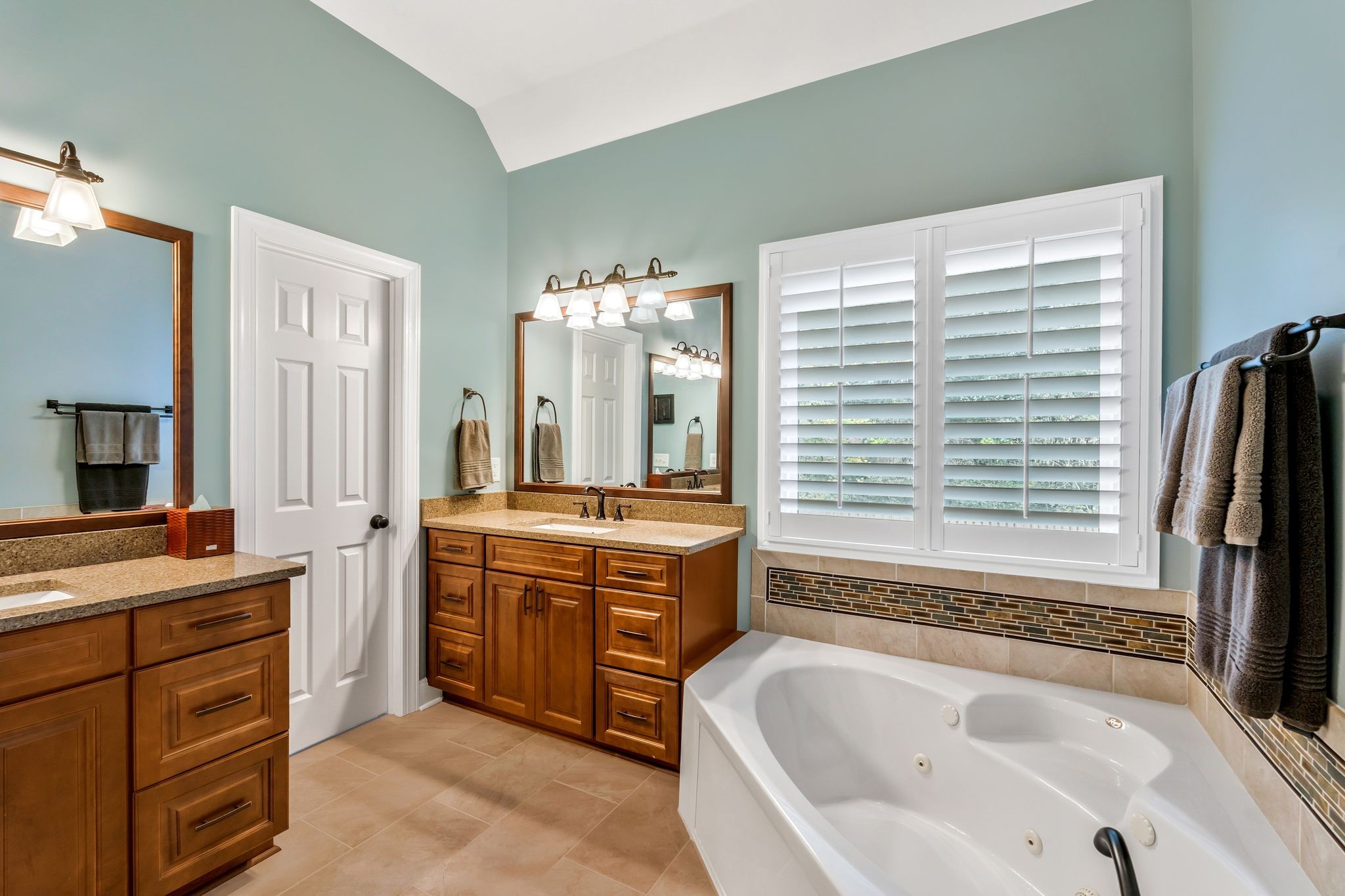 605 Clareece Park Pl