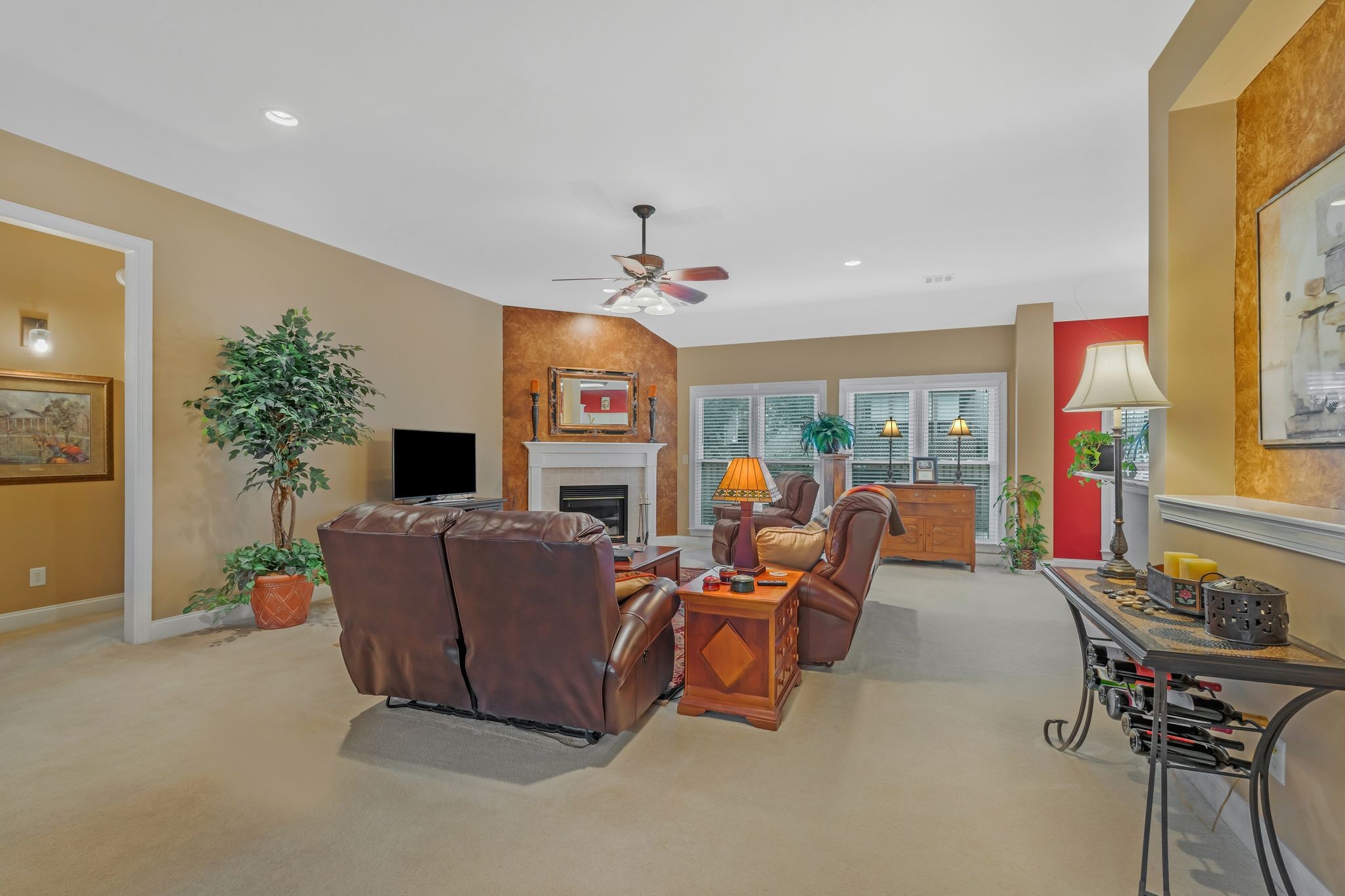 605 Clareece Park Pl