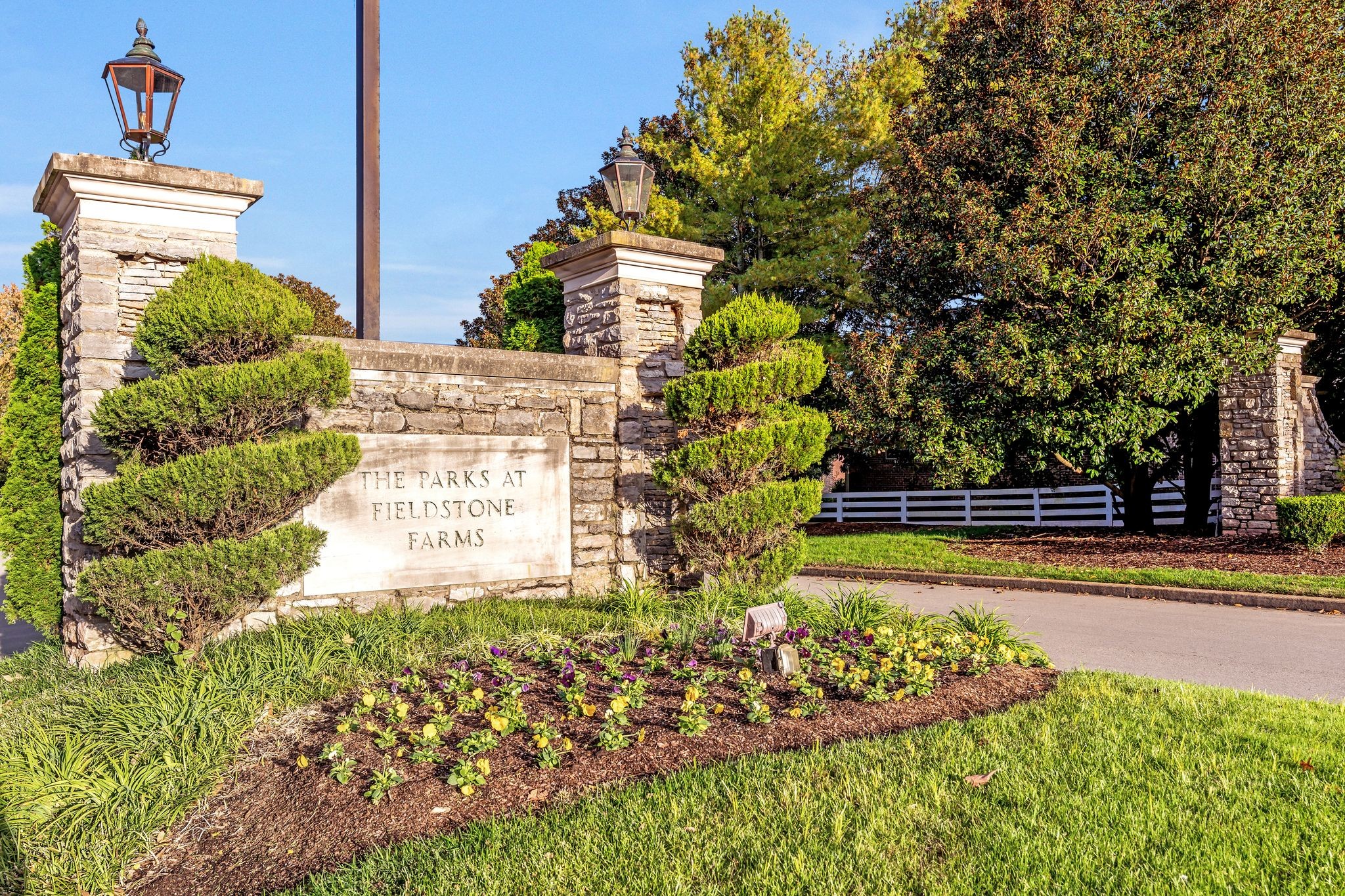 605 Clareece Park Pl