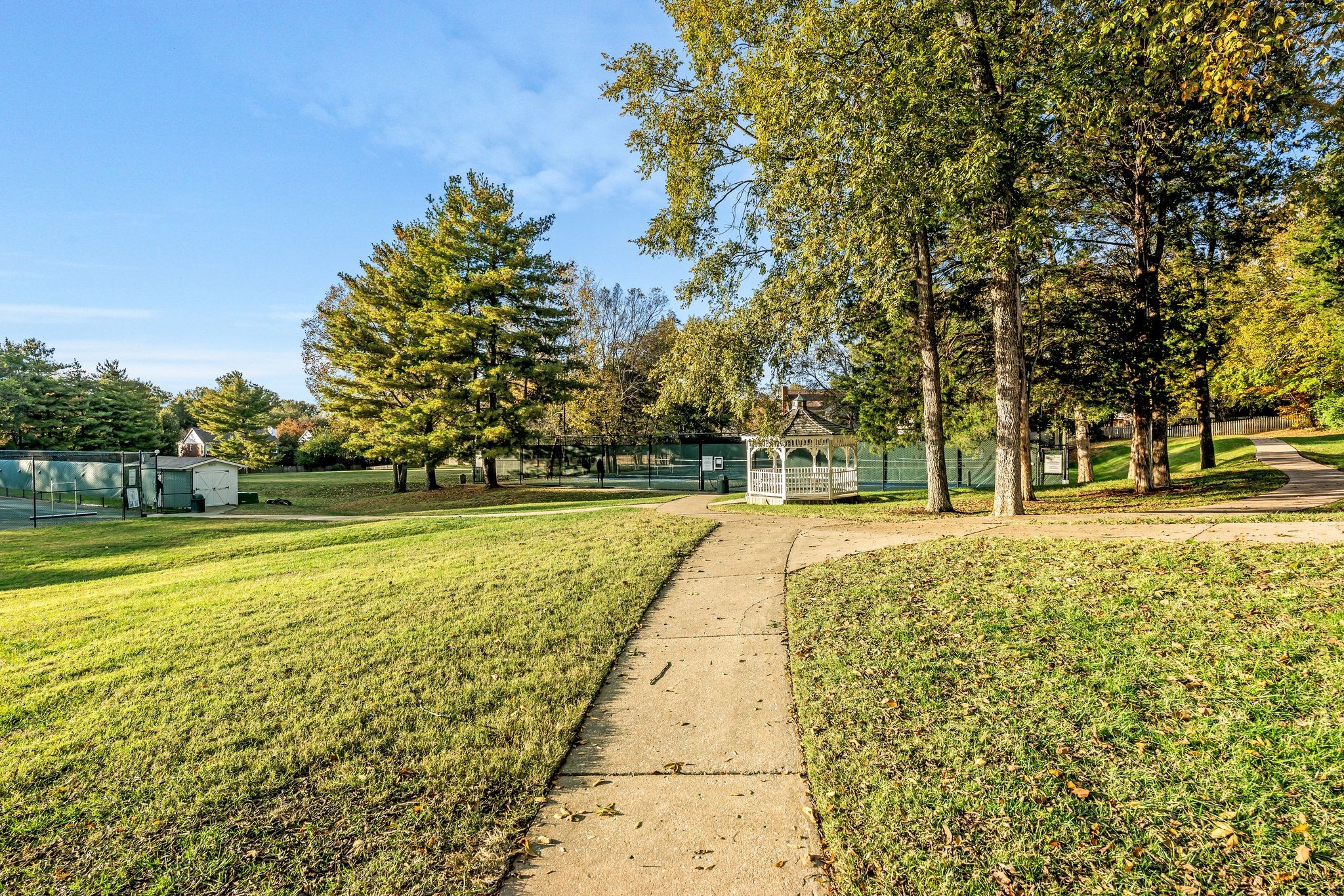 605 Clareece Park Pl