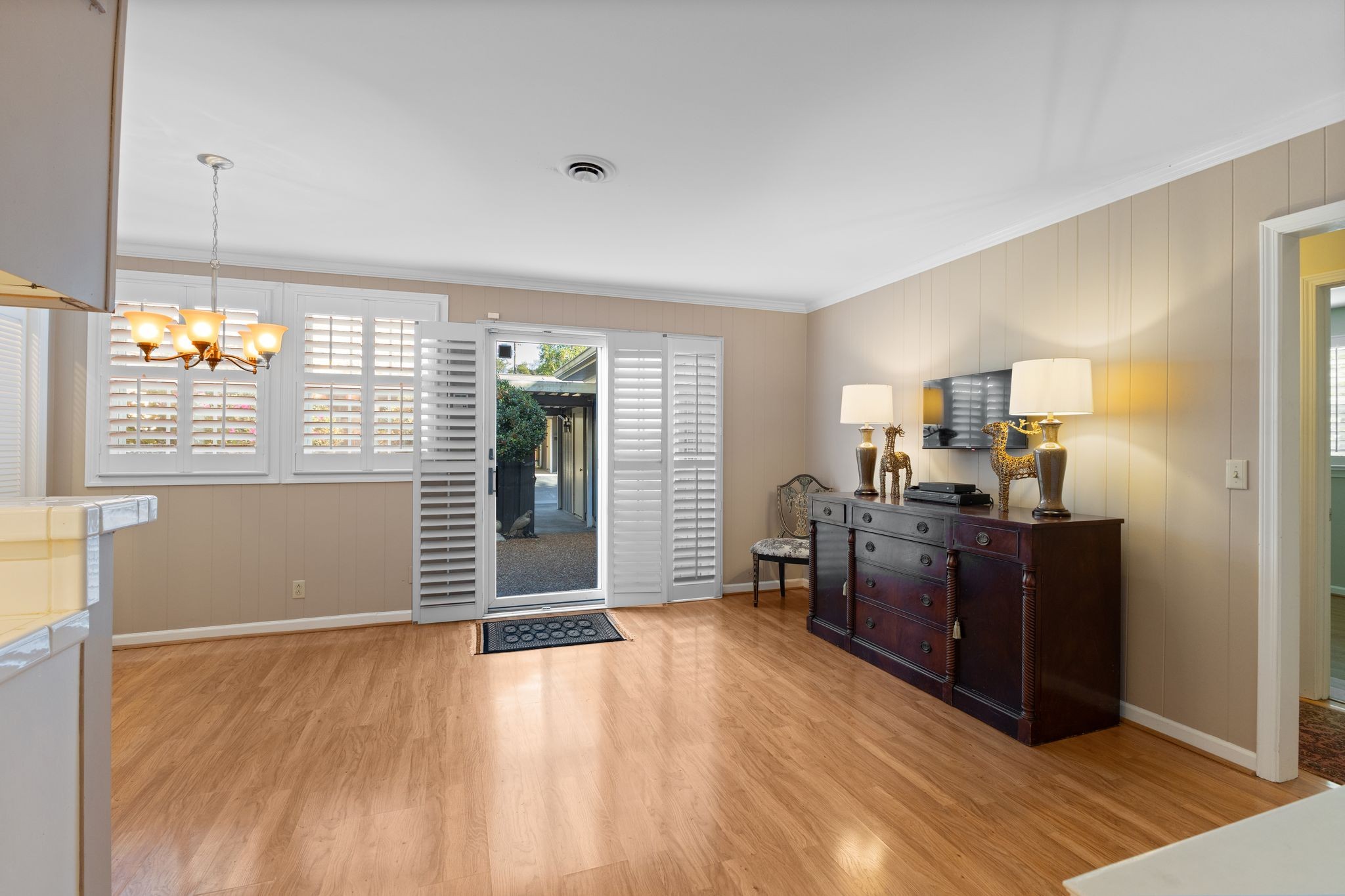 8207 Sawyer Brown Rd Unit: M1