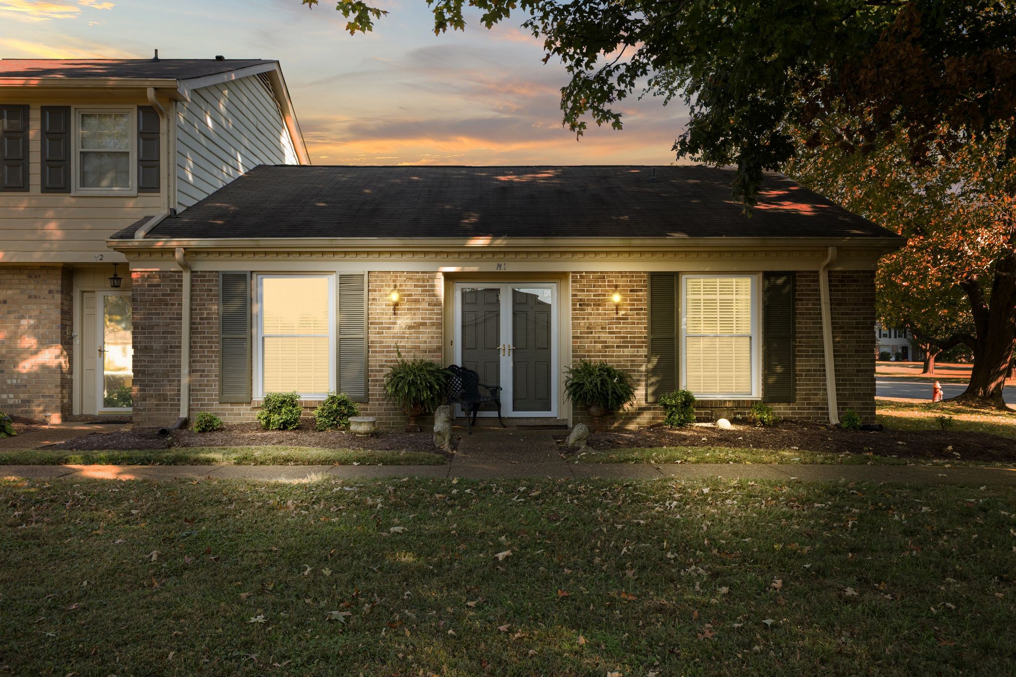 8207 Sawyer Brown Rd Unit: M1