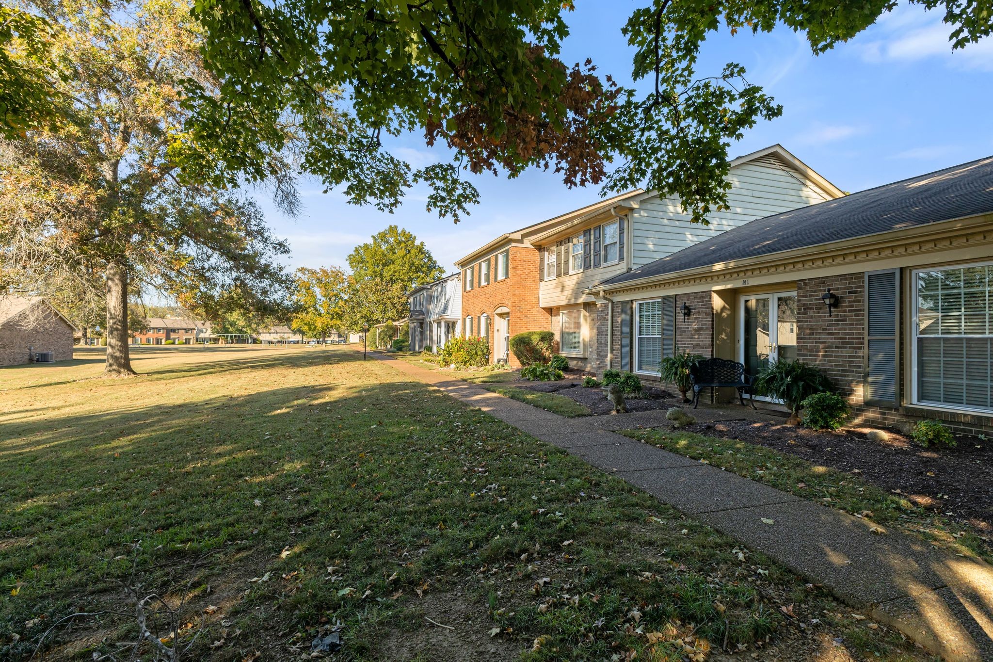 8207 Sawyer Brown Rd Unit: M1