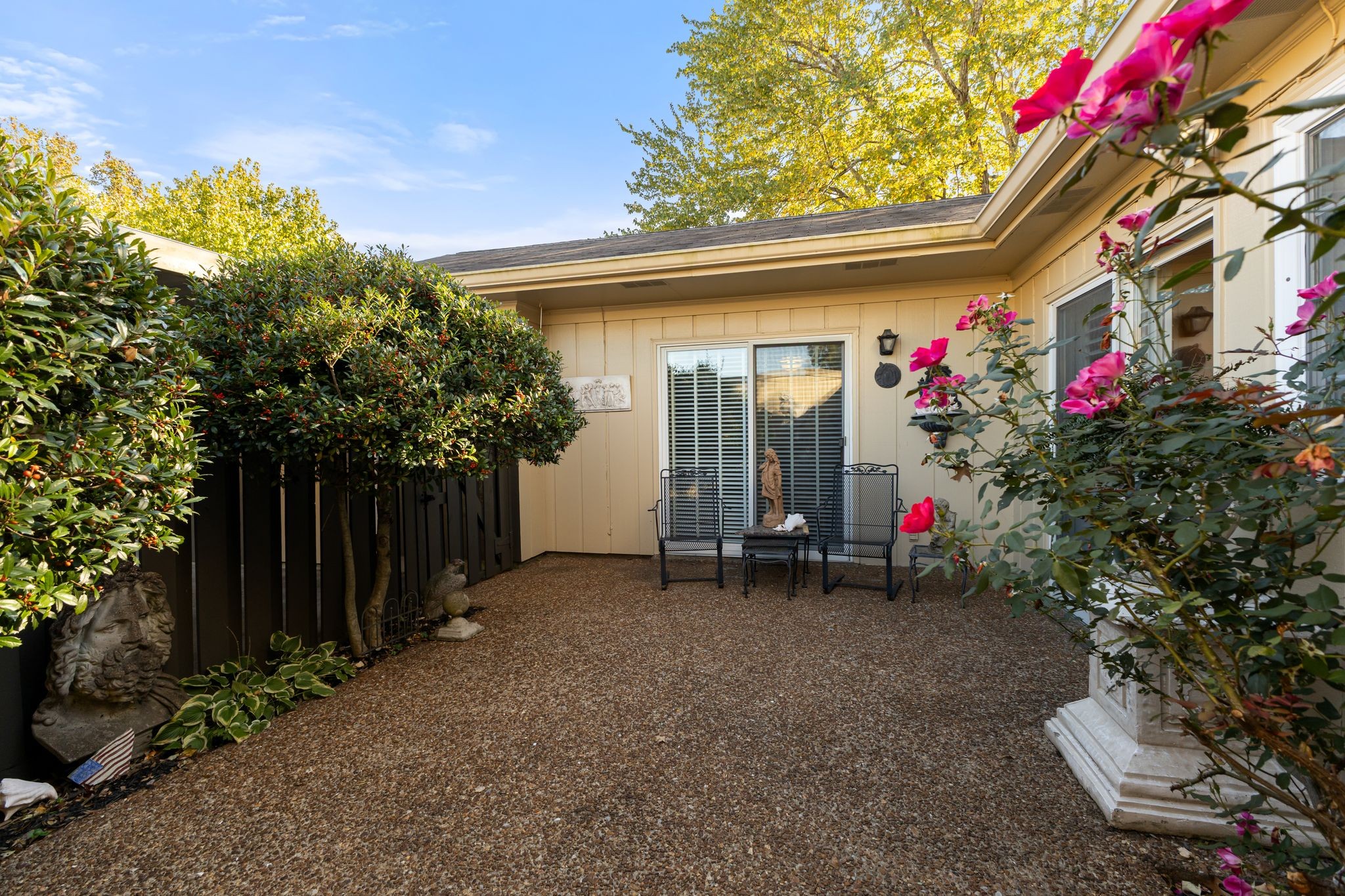 8207 Sawyer Brown Rd Unit: M1