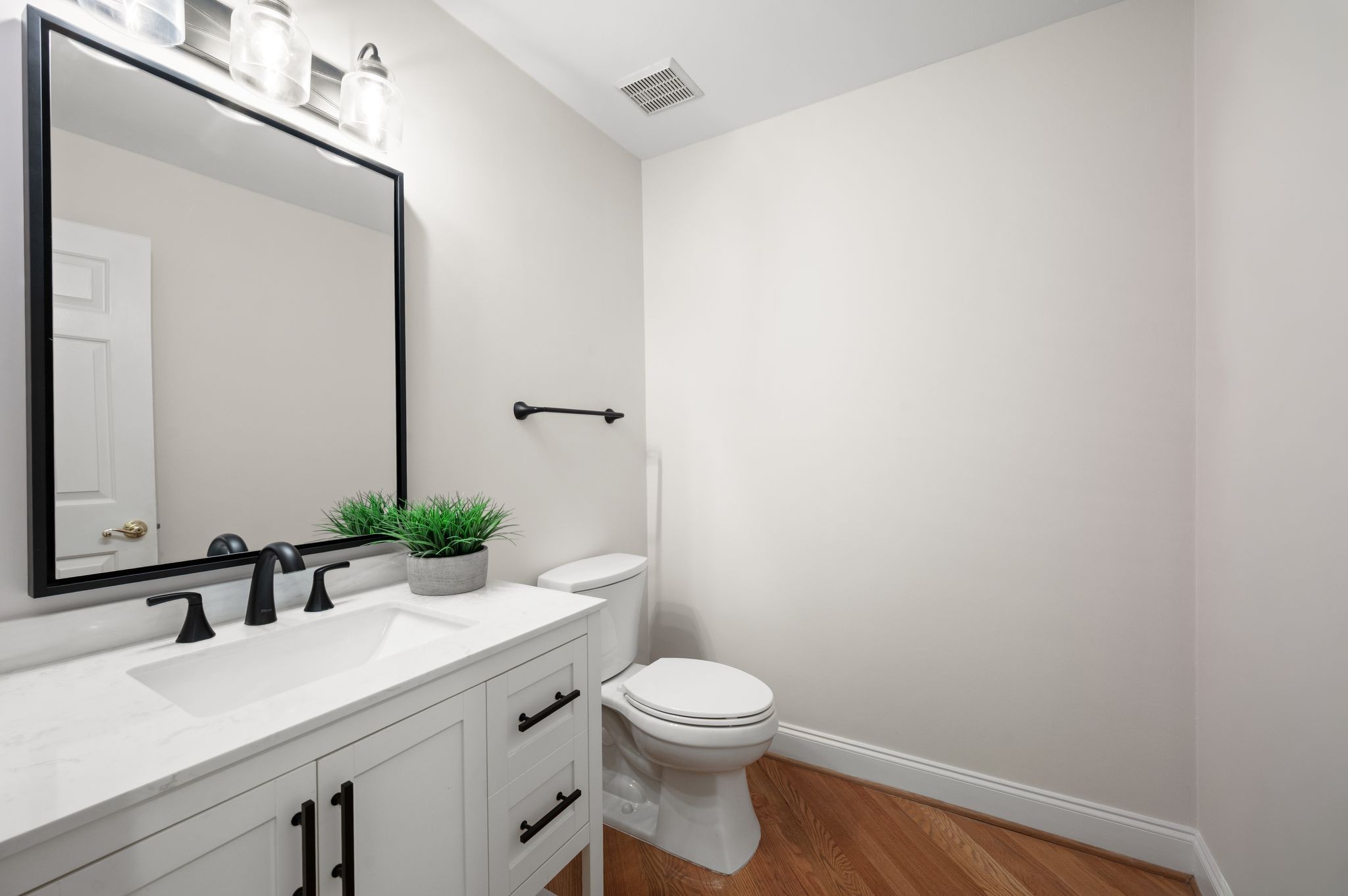 229 Hearthstone Manor Ln