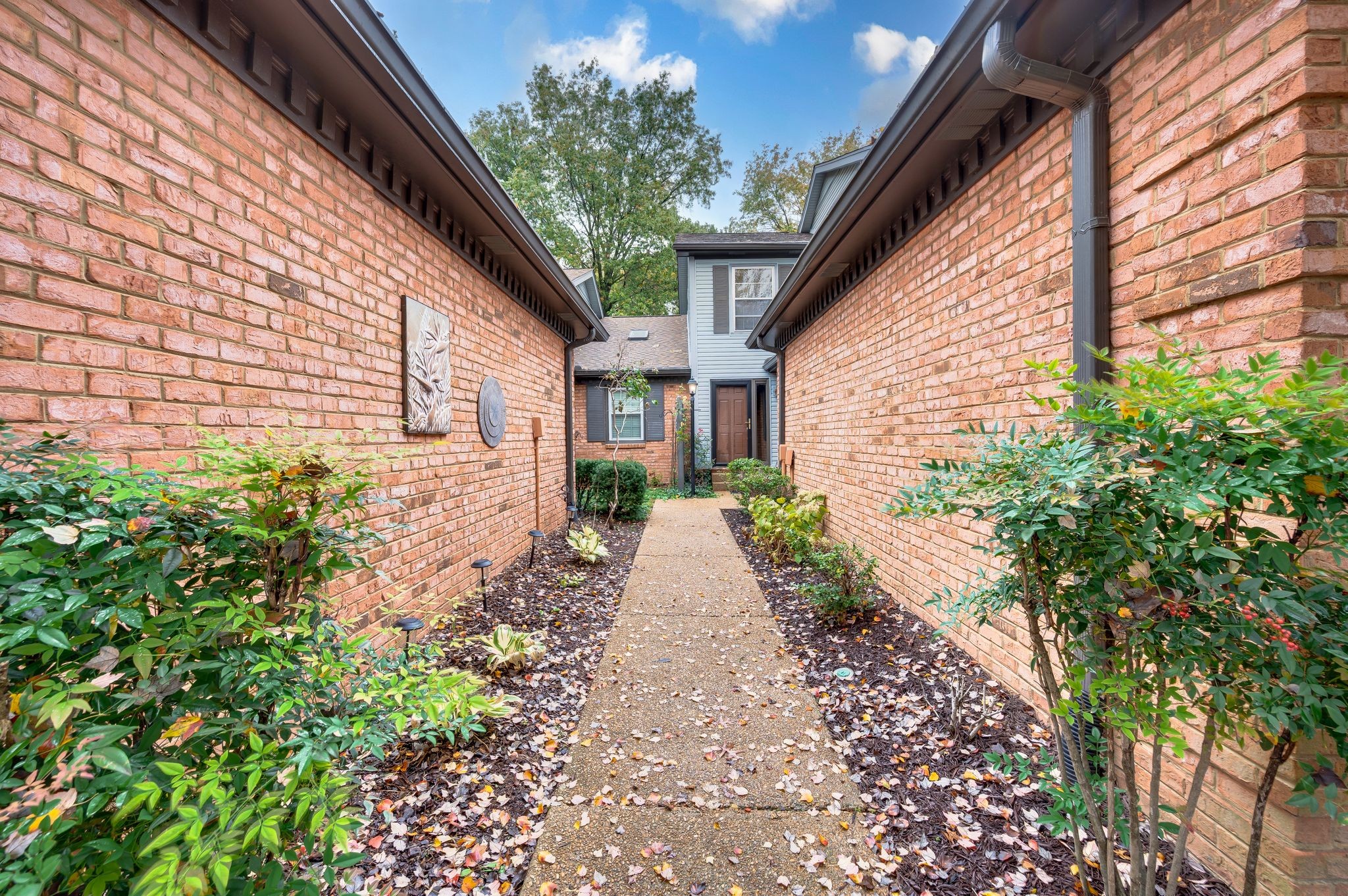 229 Hearthstone Manor Ln