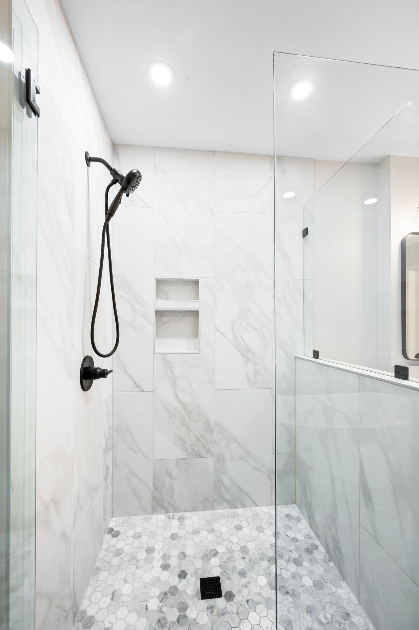 229 Hearthstone Manor Ln