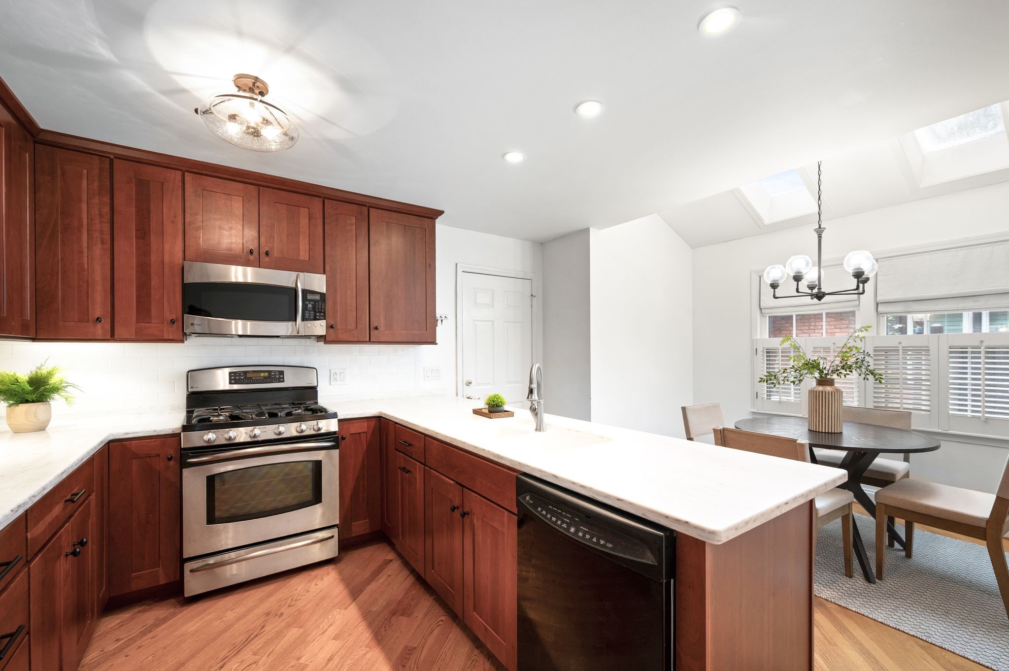 229 Hearthstone Manor Ln