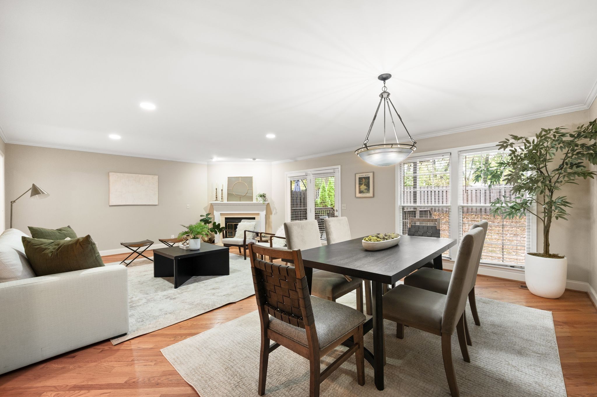 229 Hearthstone Manor Ln