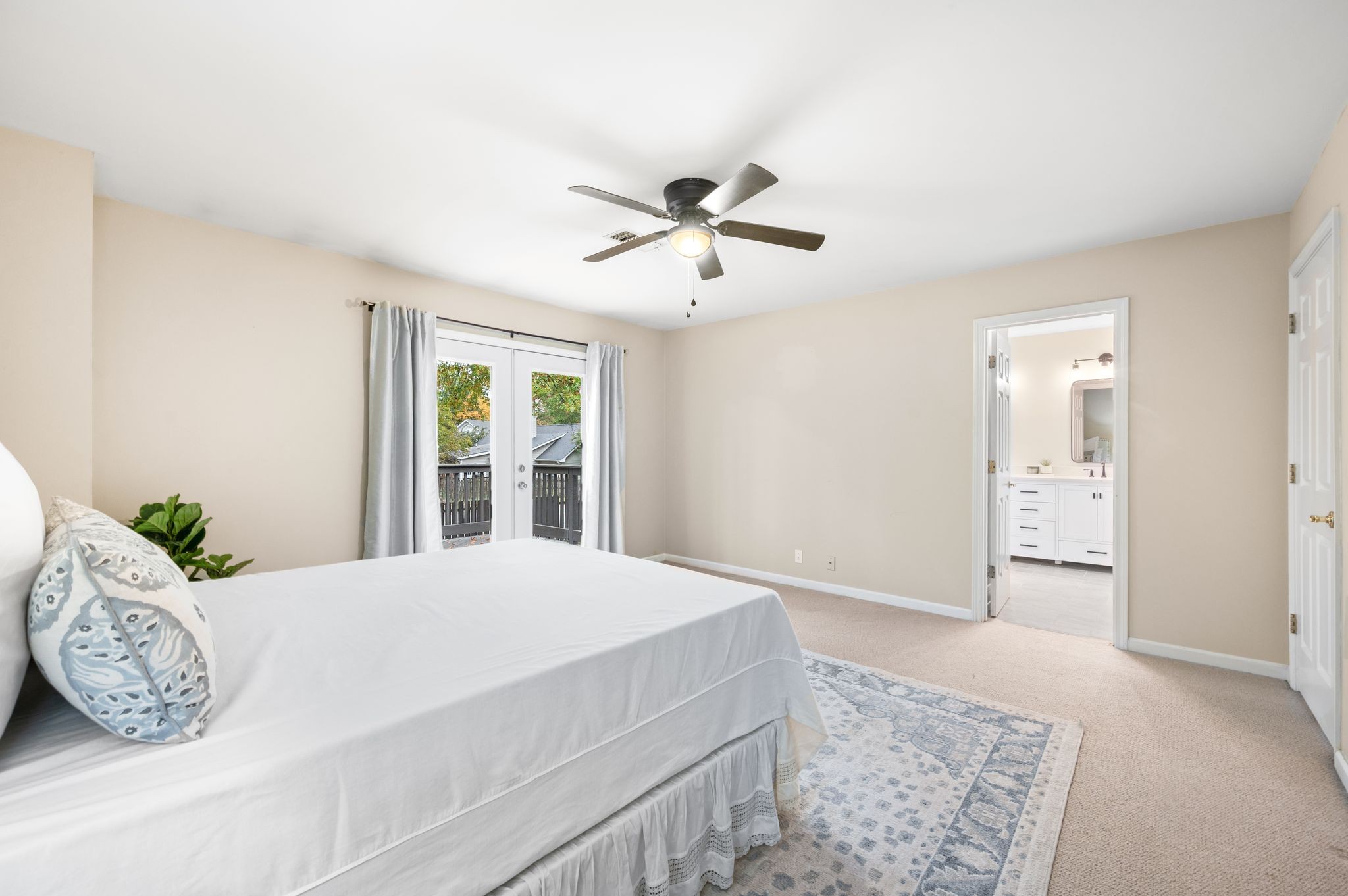 229 Hearthstone Manor Ln