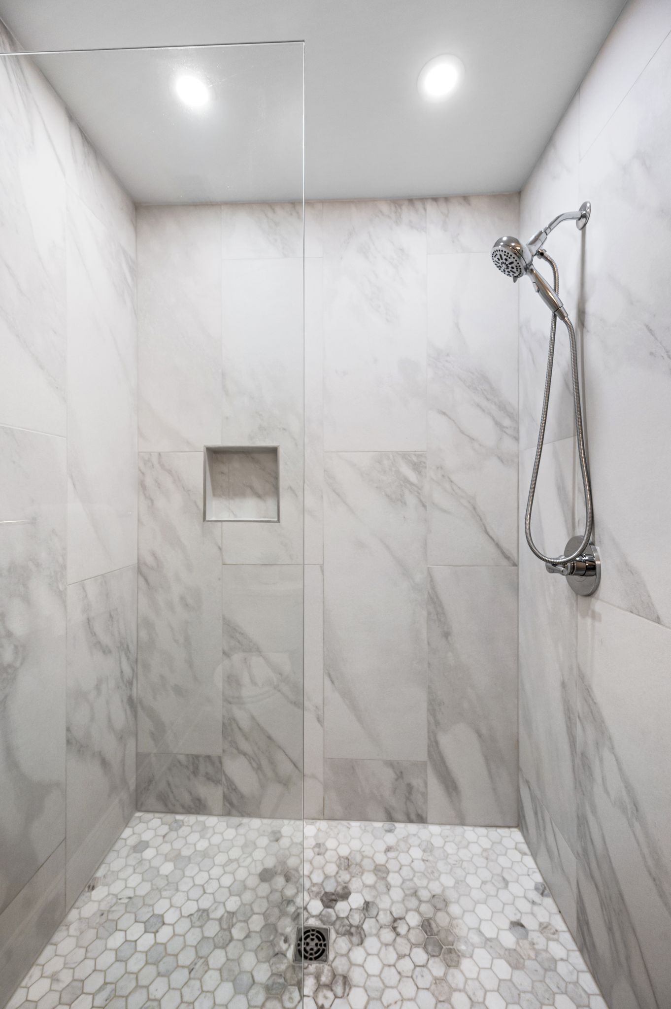 229 Hearthstone Manor Ln