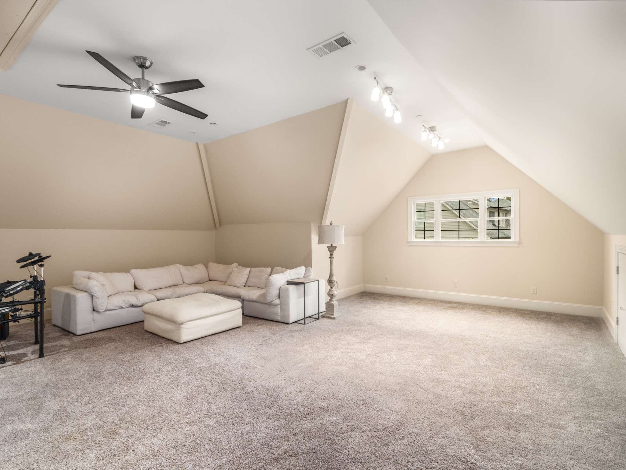 1110B Biltmore Dr