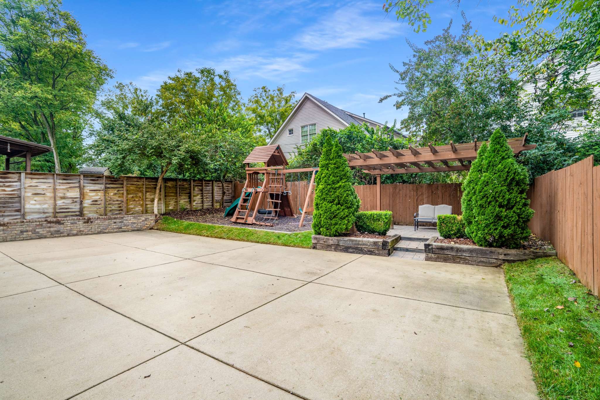 1110B Biltmore Dr