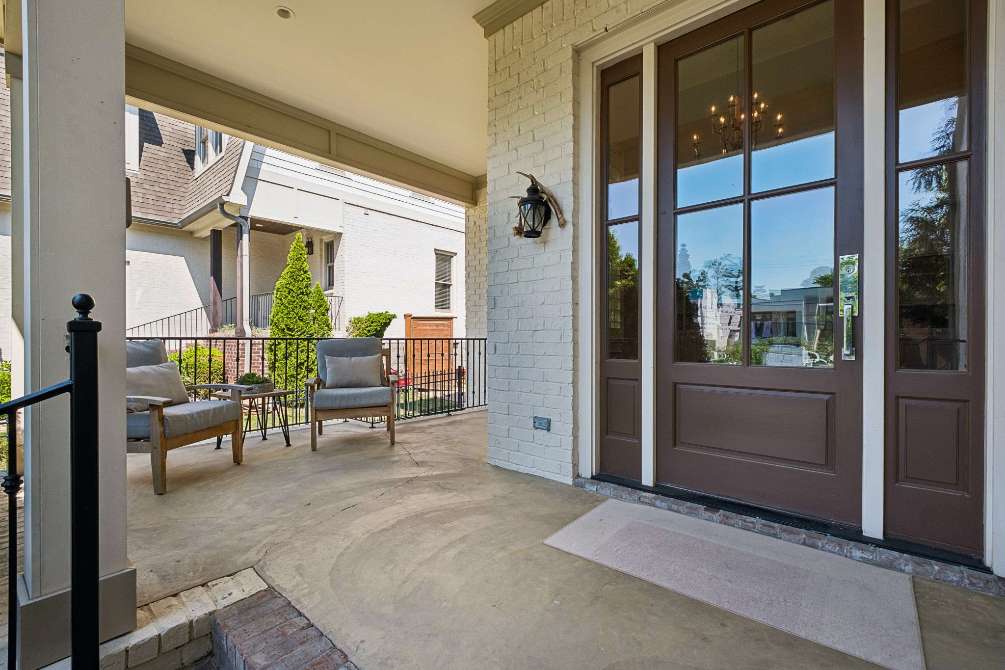 1110B Biltmore Dr
