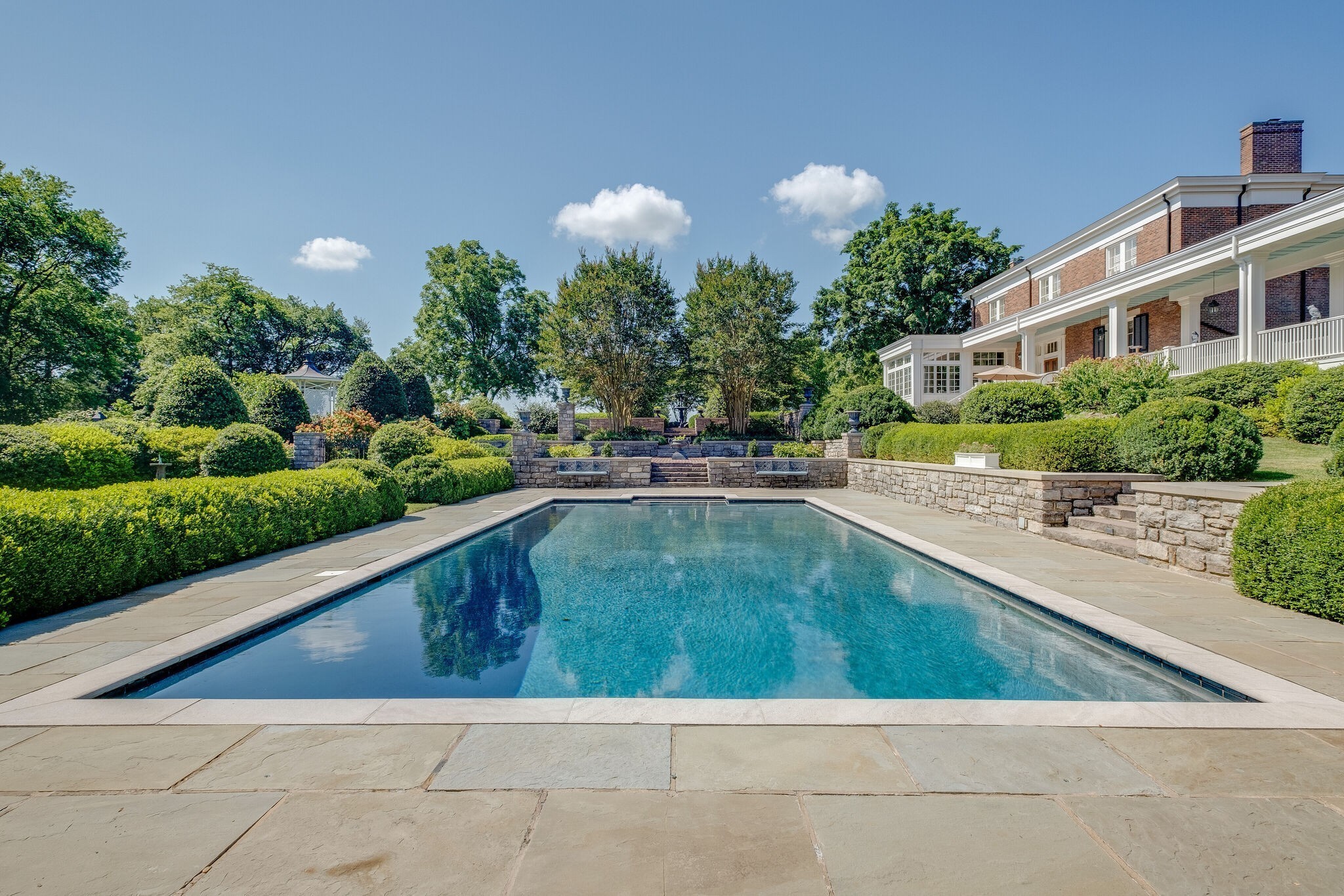 1711 Old Hillsboro Rd