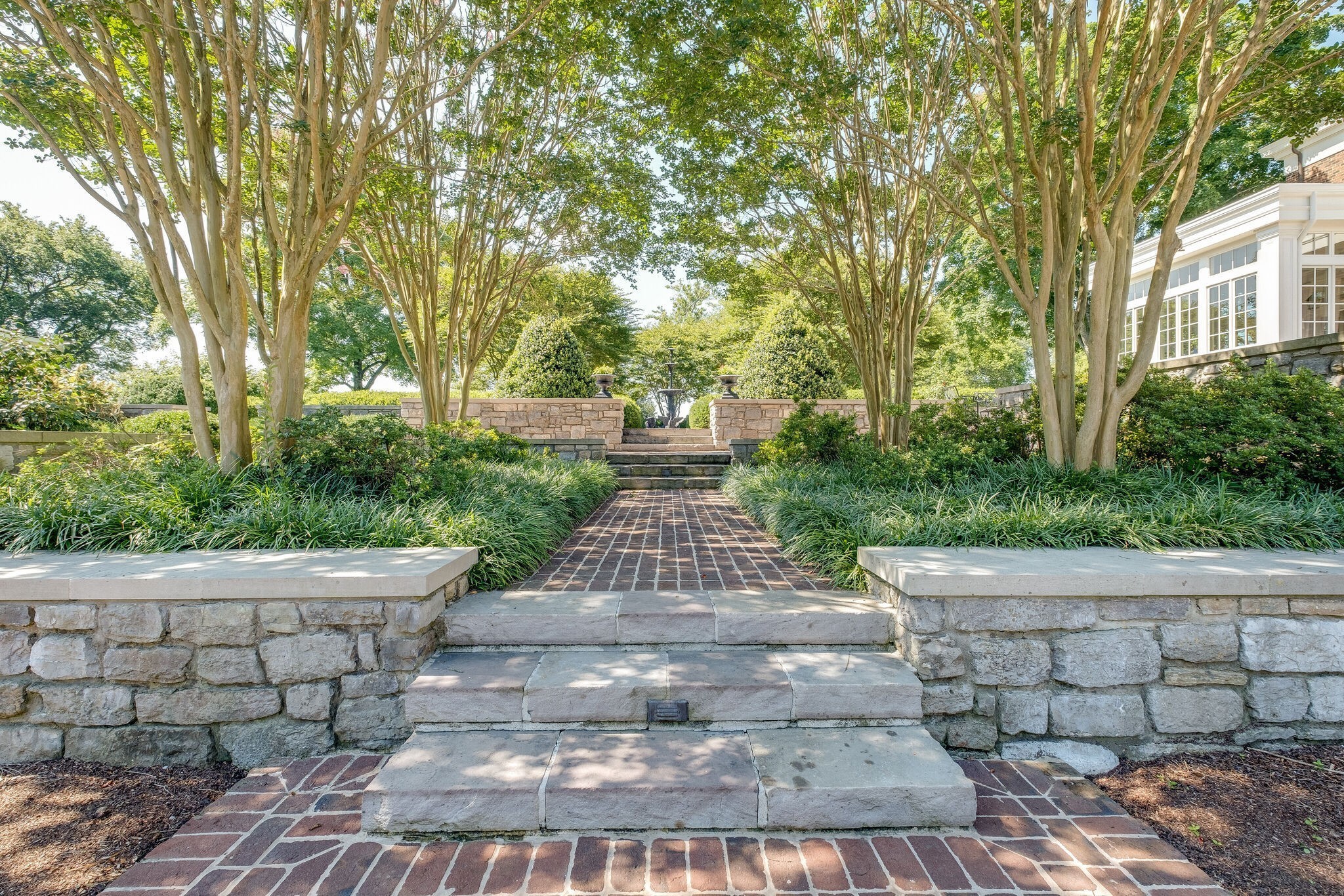 1711 Old Hillsboro Rd