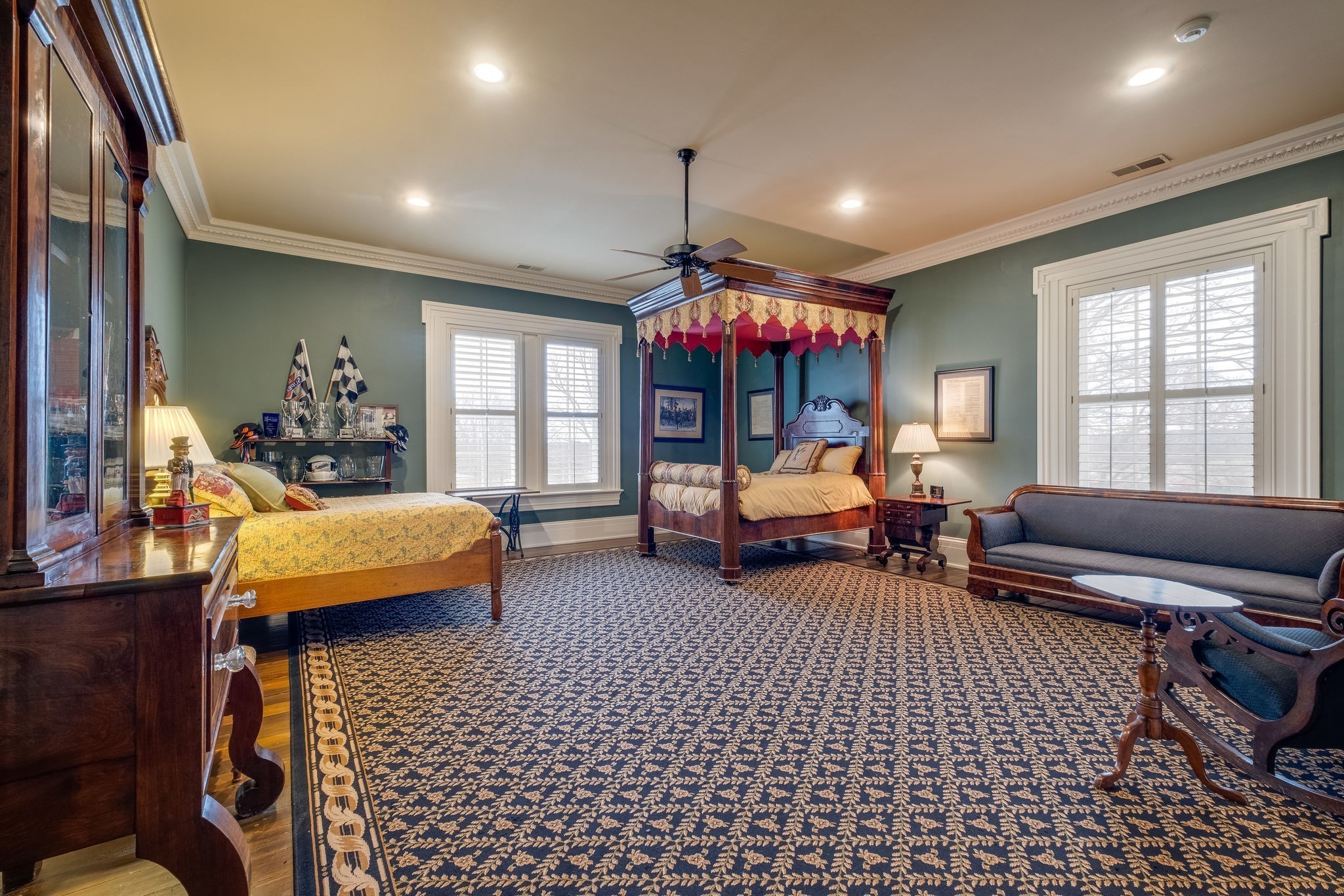 1711 Old Hillsboro Rd