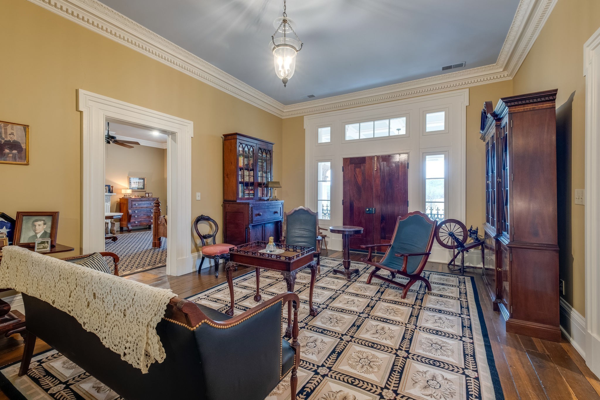 1711 Old Hillsboro Rd