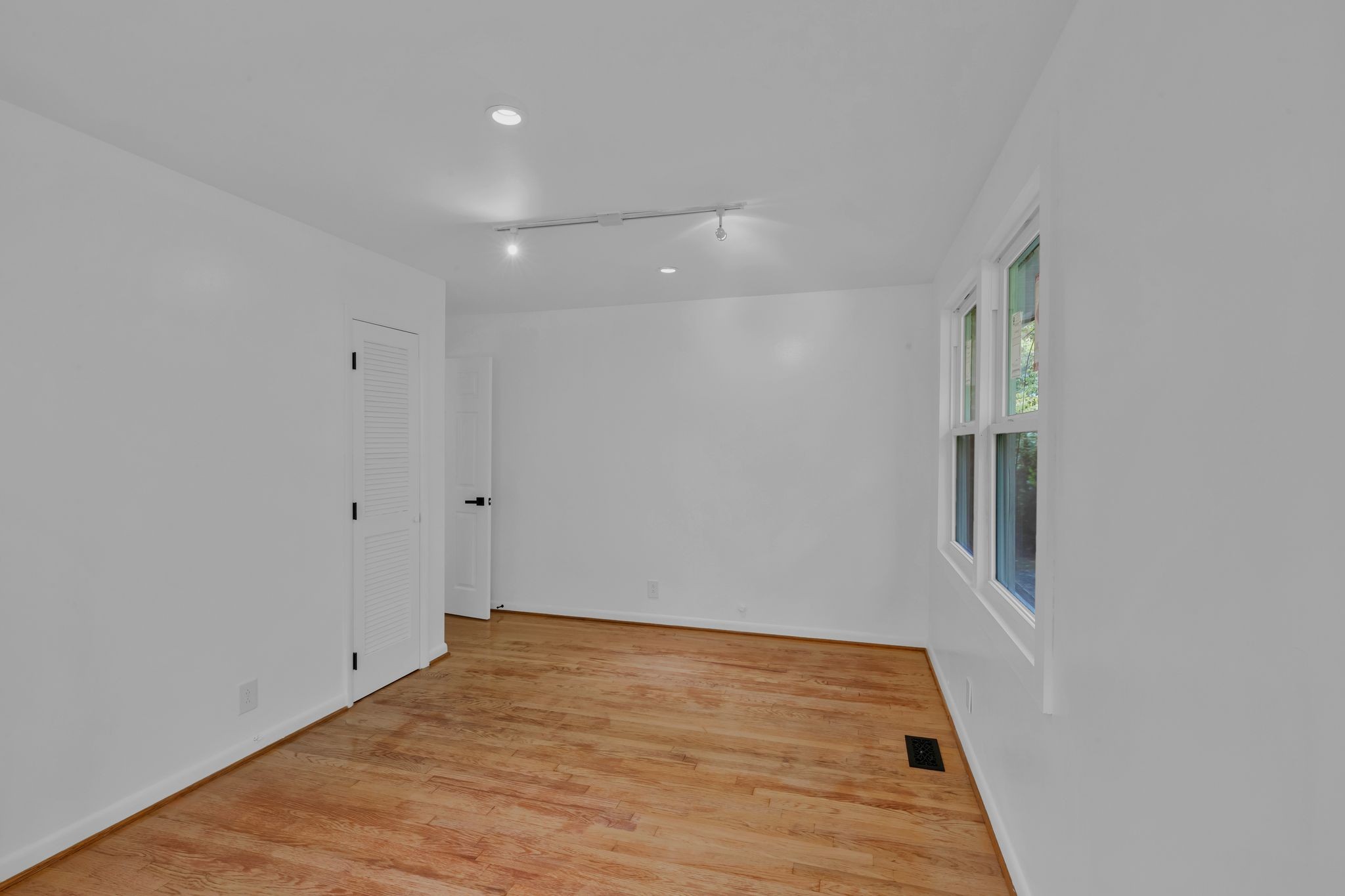 3638 Estes Rd
