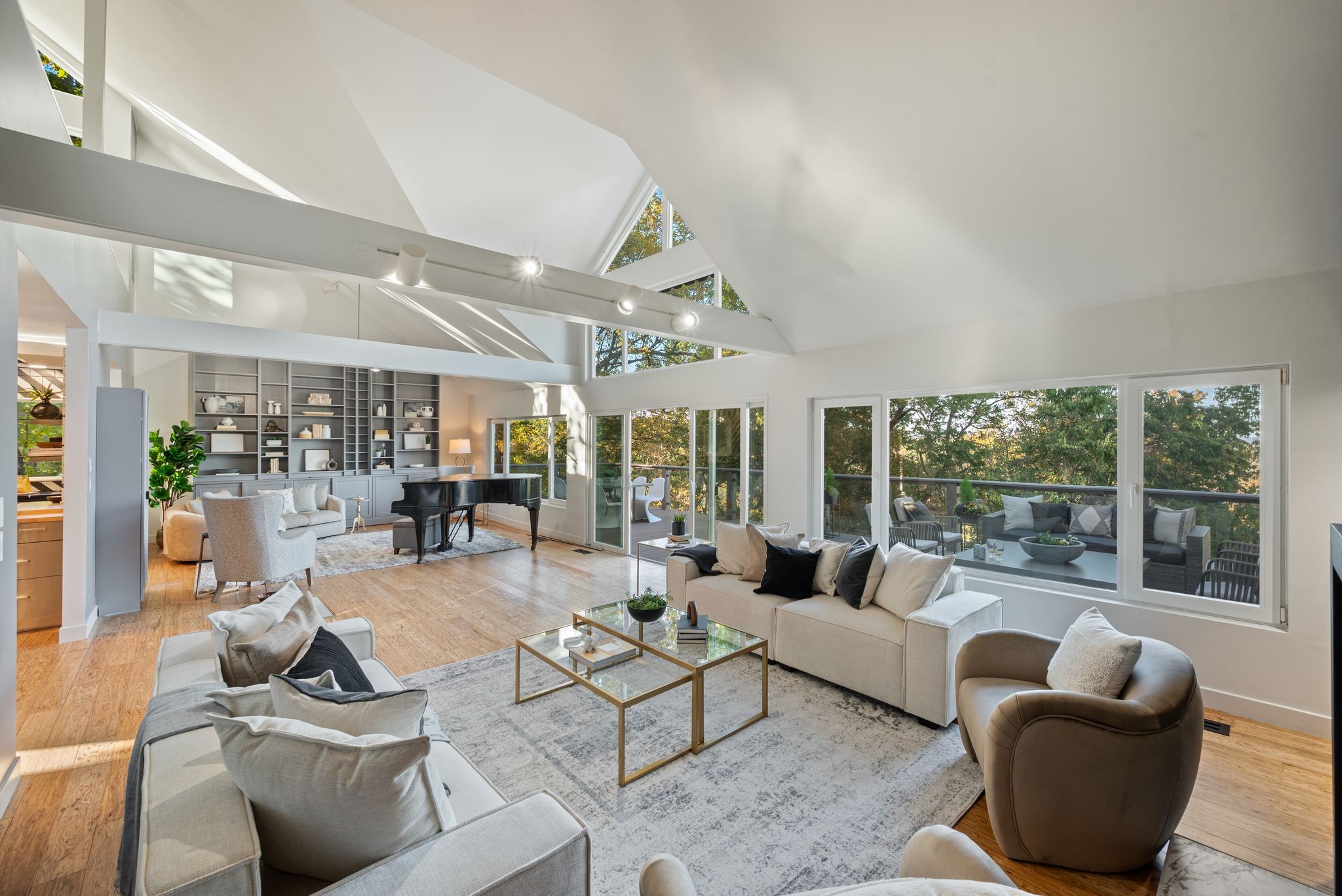 589 Harpeth Trace Dr