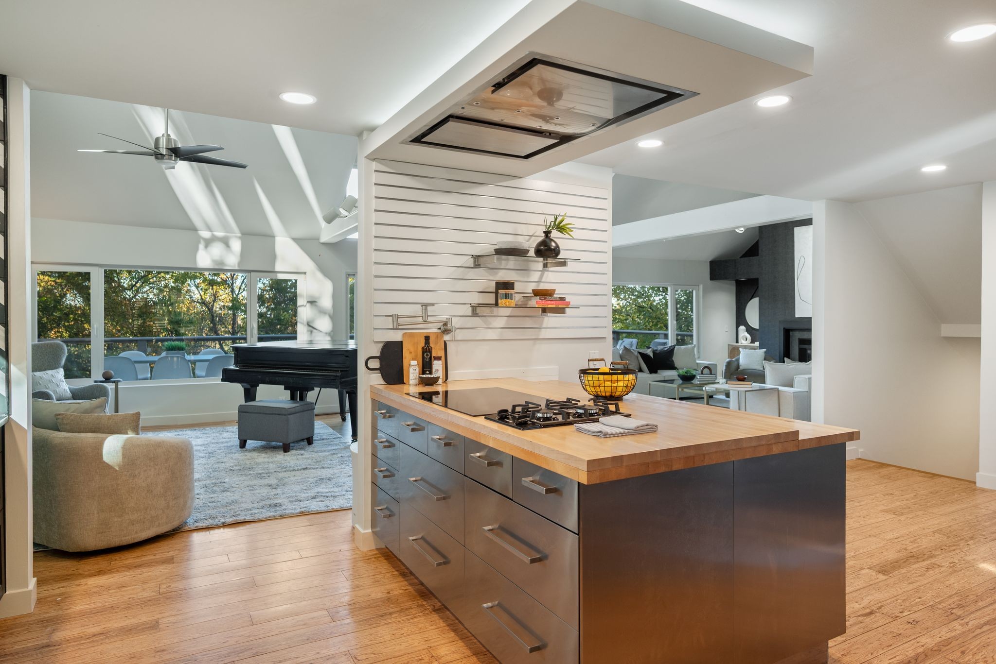 589 Harpeth Trace Dr