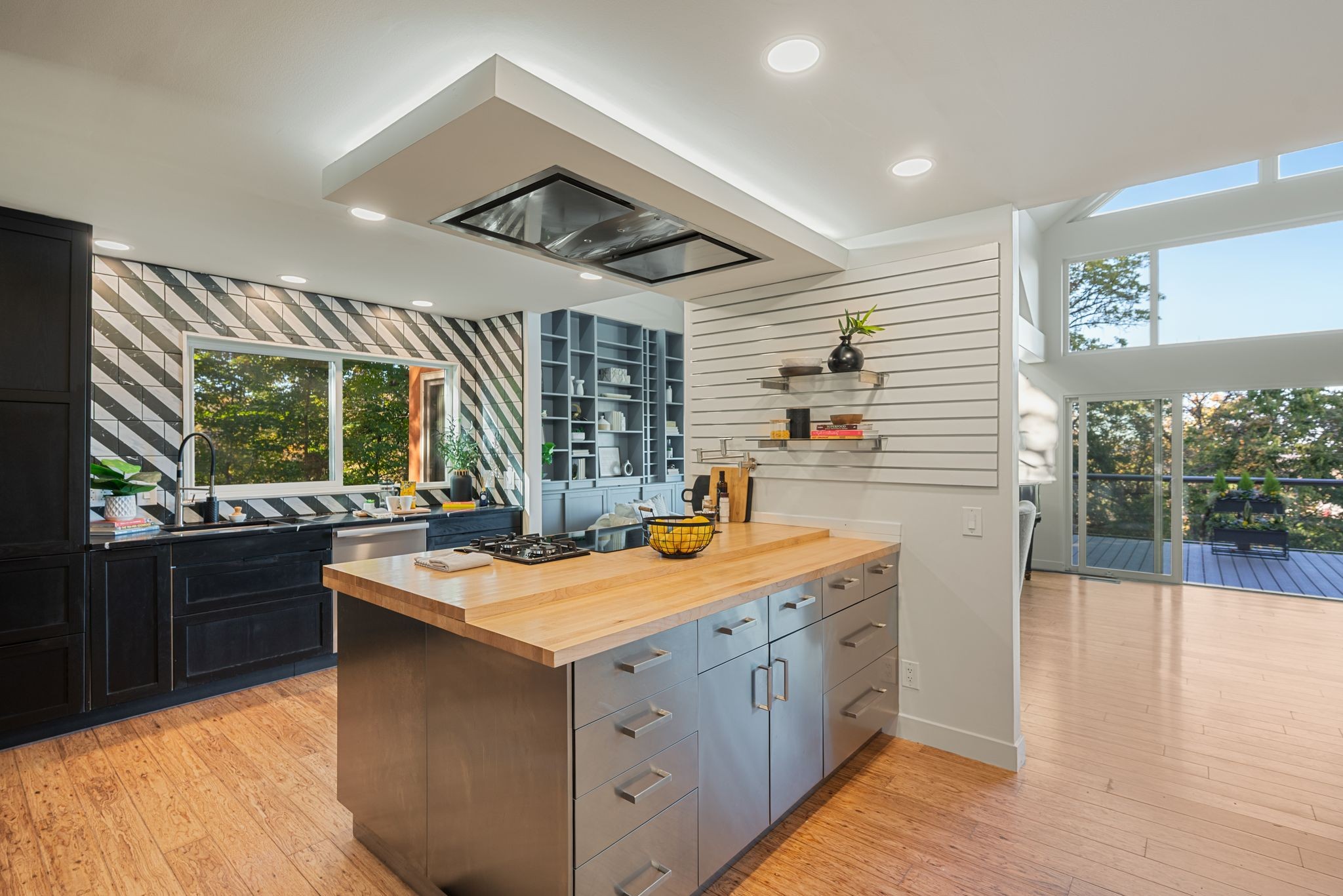 589 Harpeth Trace Dr