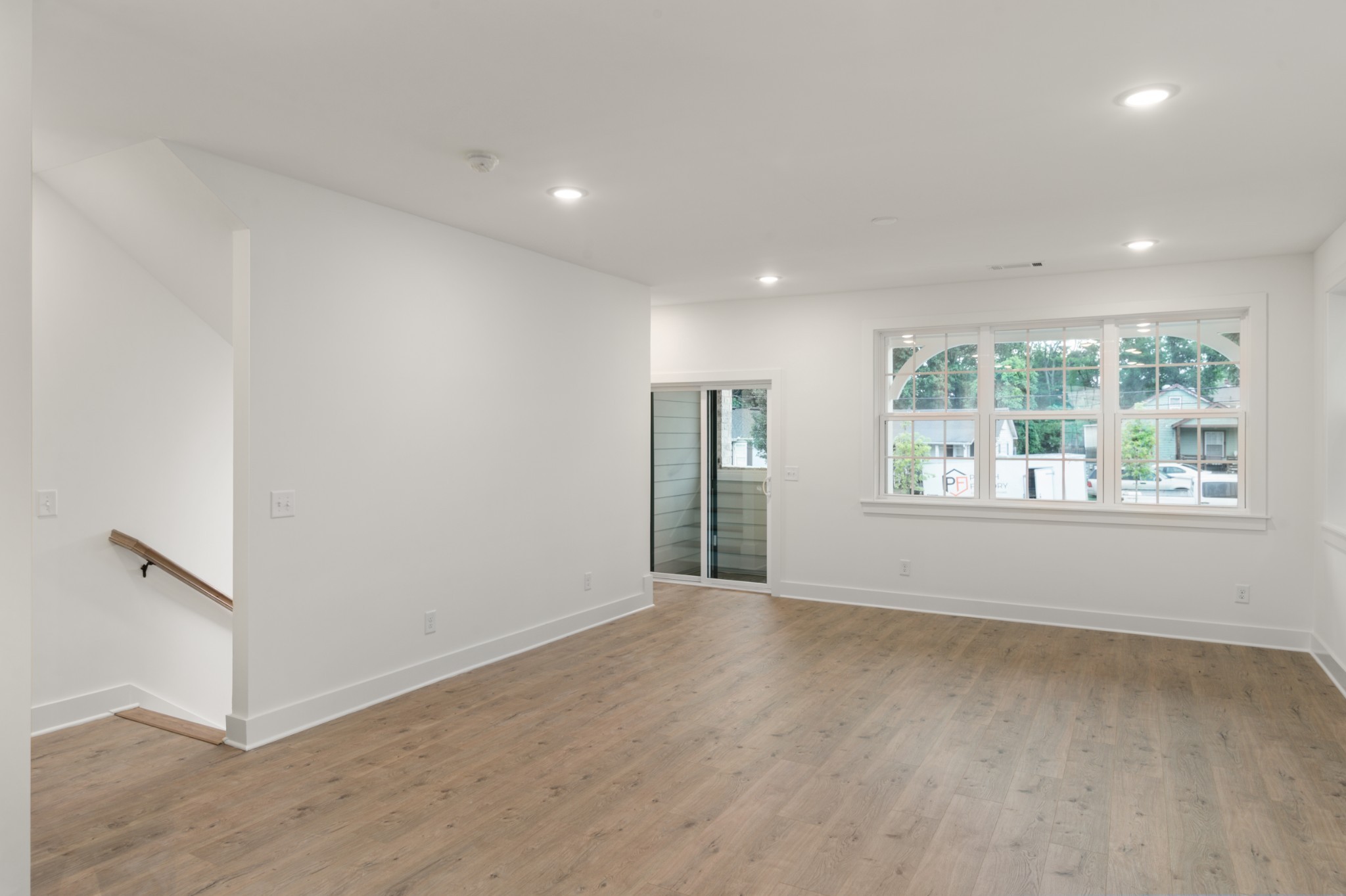 504 Edwin St Unit: 1