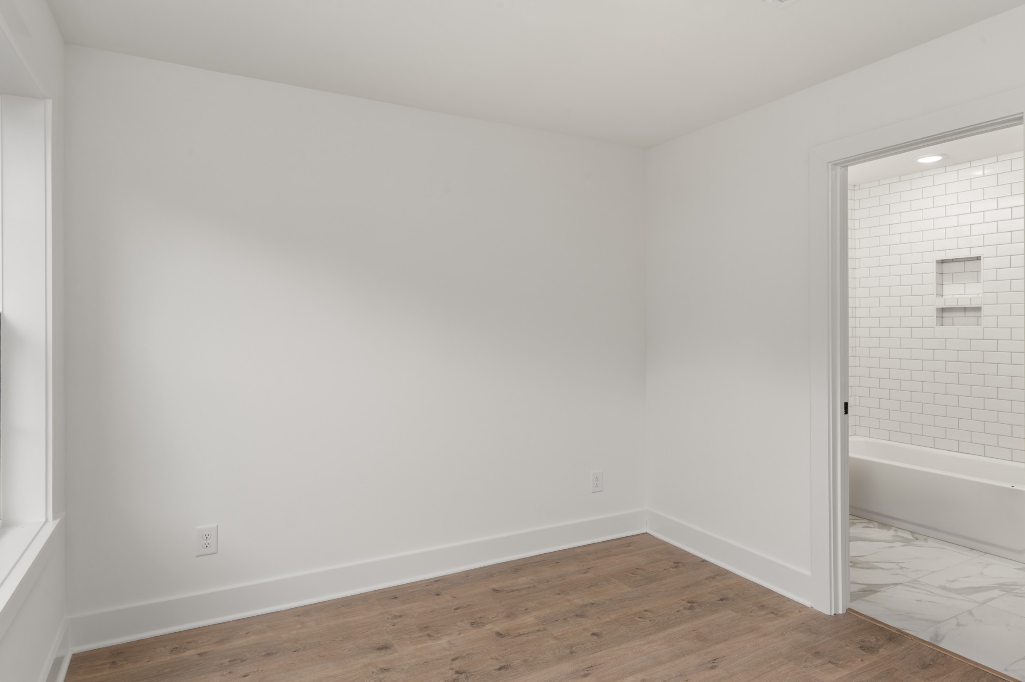 504 Edwin St Unit: 1