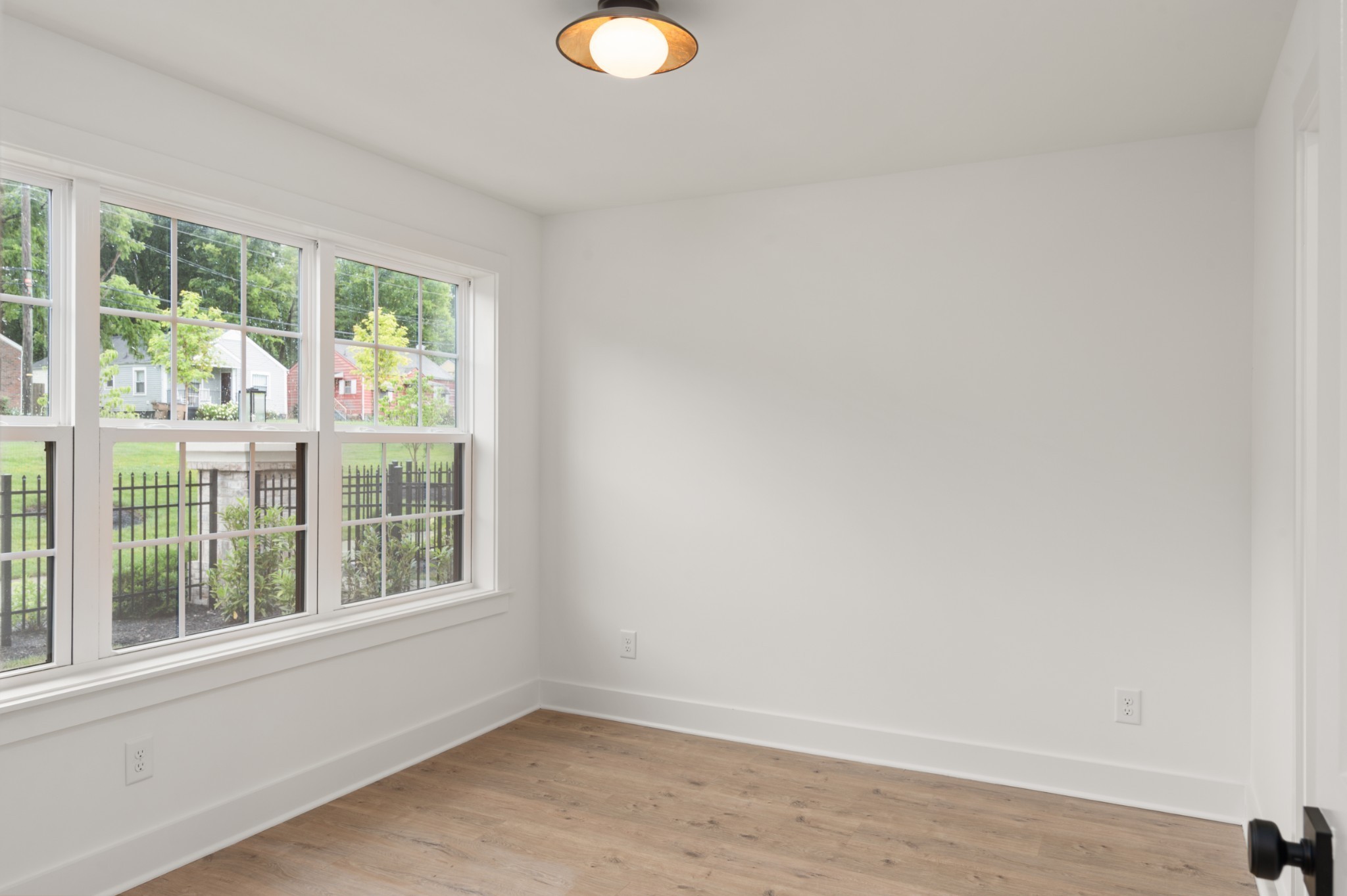 504 Edwin St Unit: 1