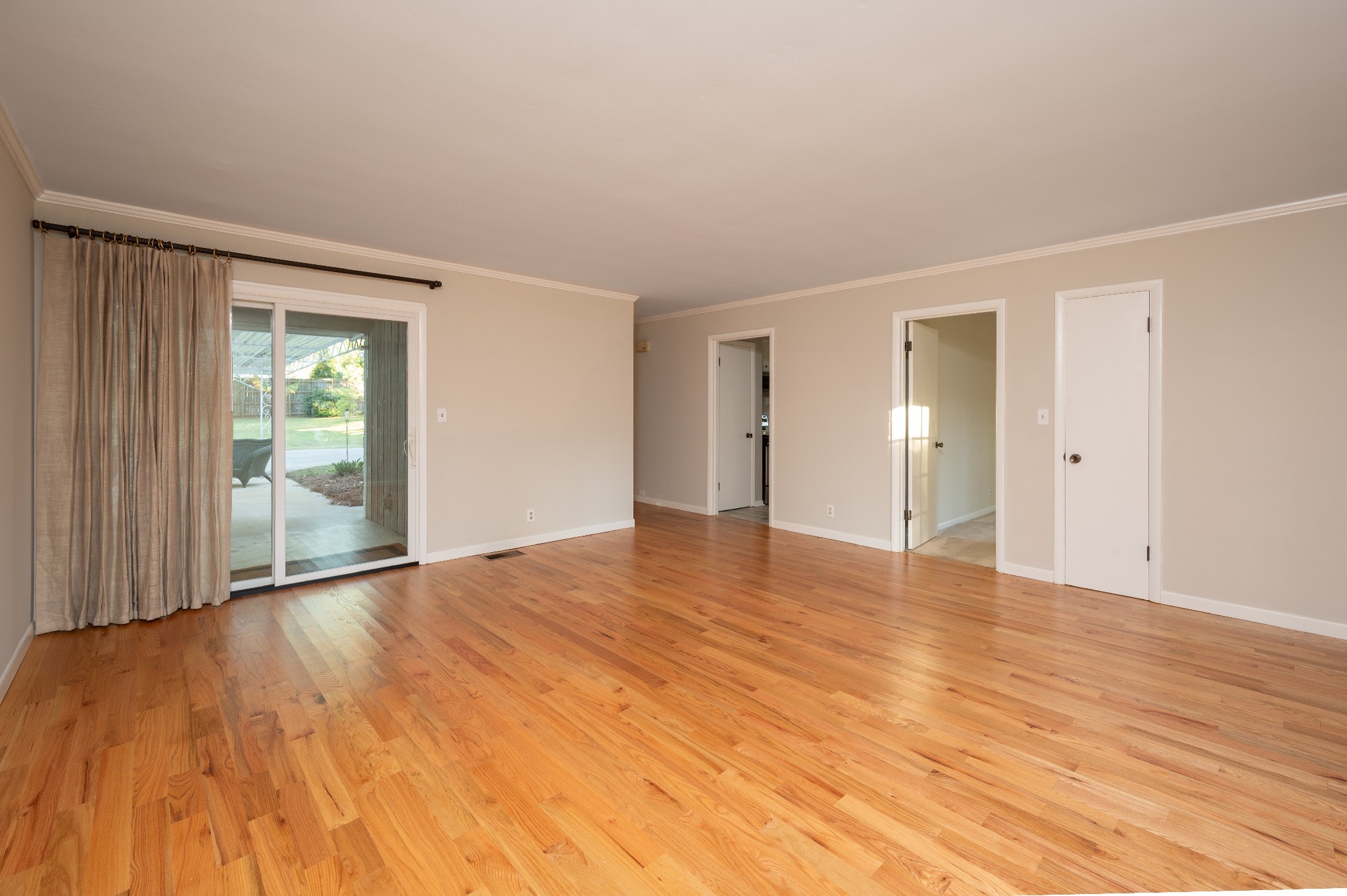 108 Brookfield Ave Unit: B