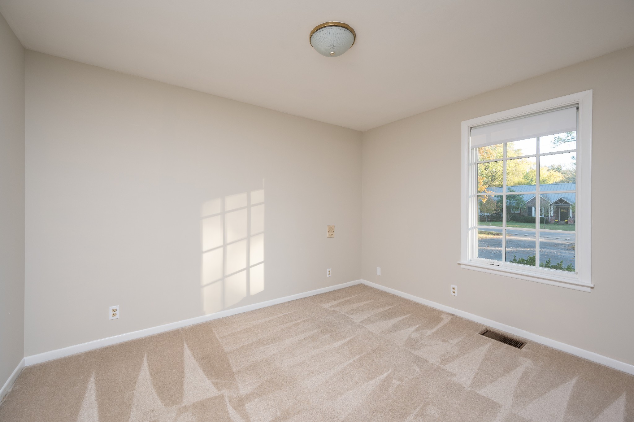 108 Brookfield Ave Unit: B