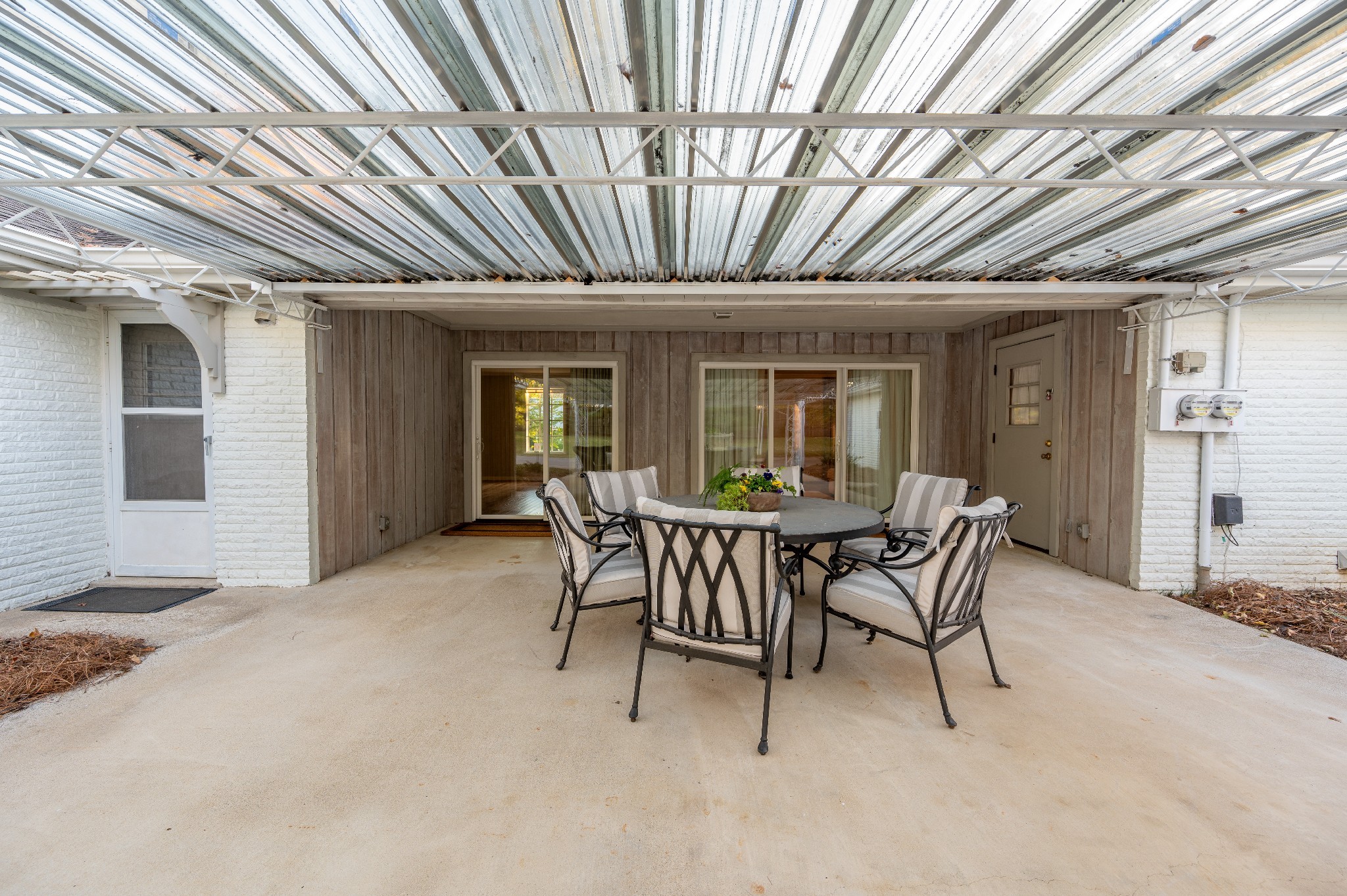 108 Brookfield Ave Unit: B