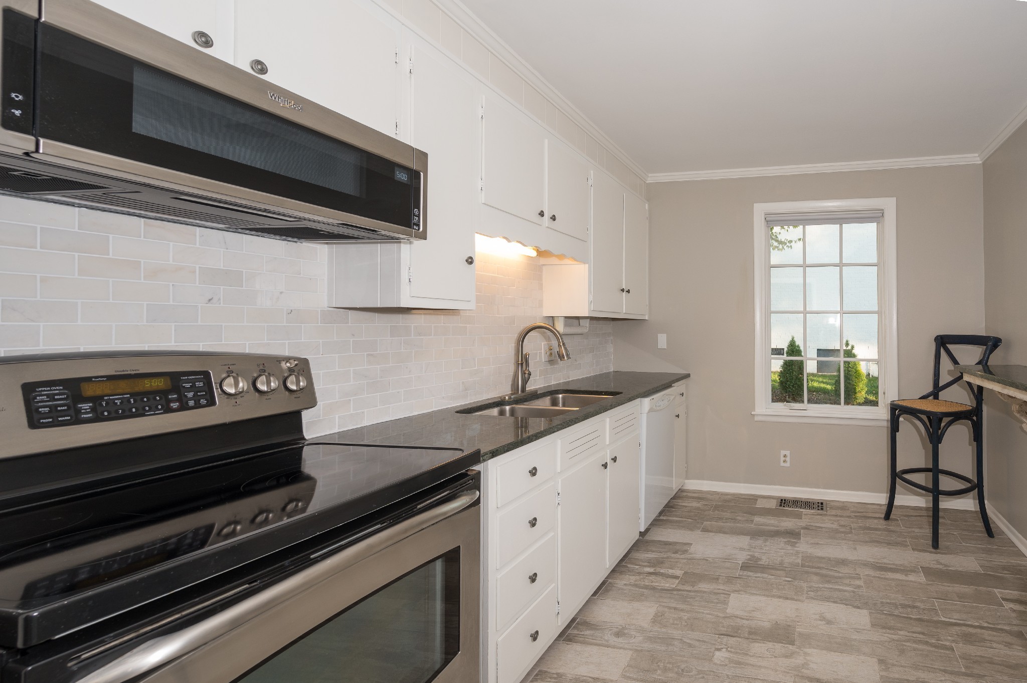 108 Brookfield Ave Unit: B