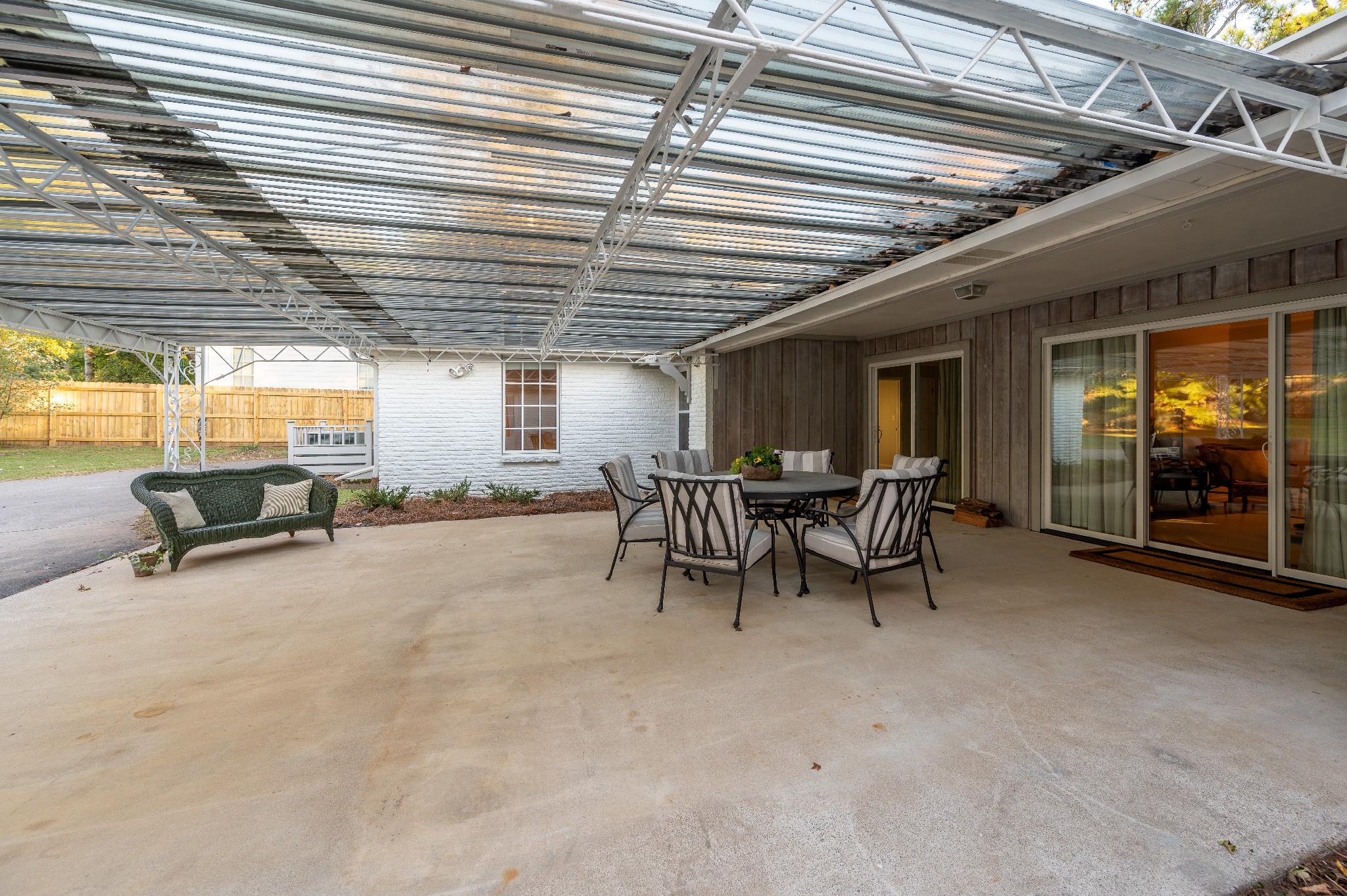 108 Brookfield Ave Unit: B