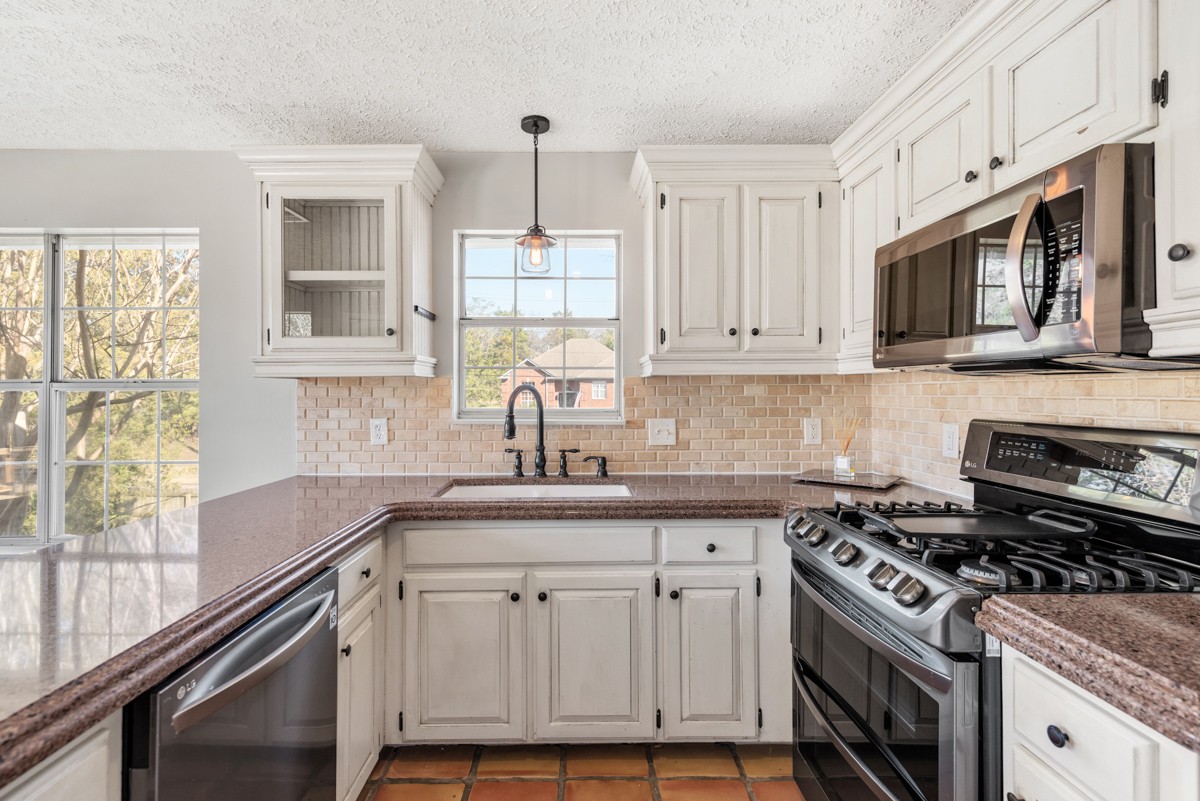 4233 New Hope Meadow Rd