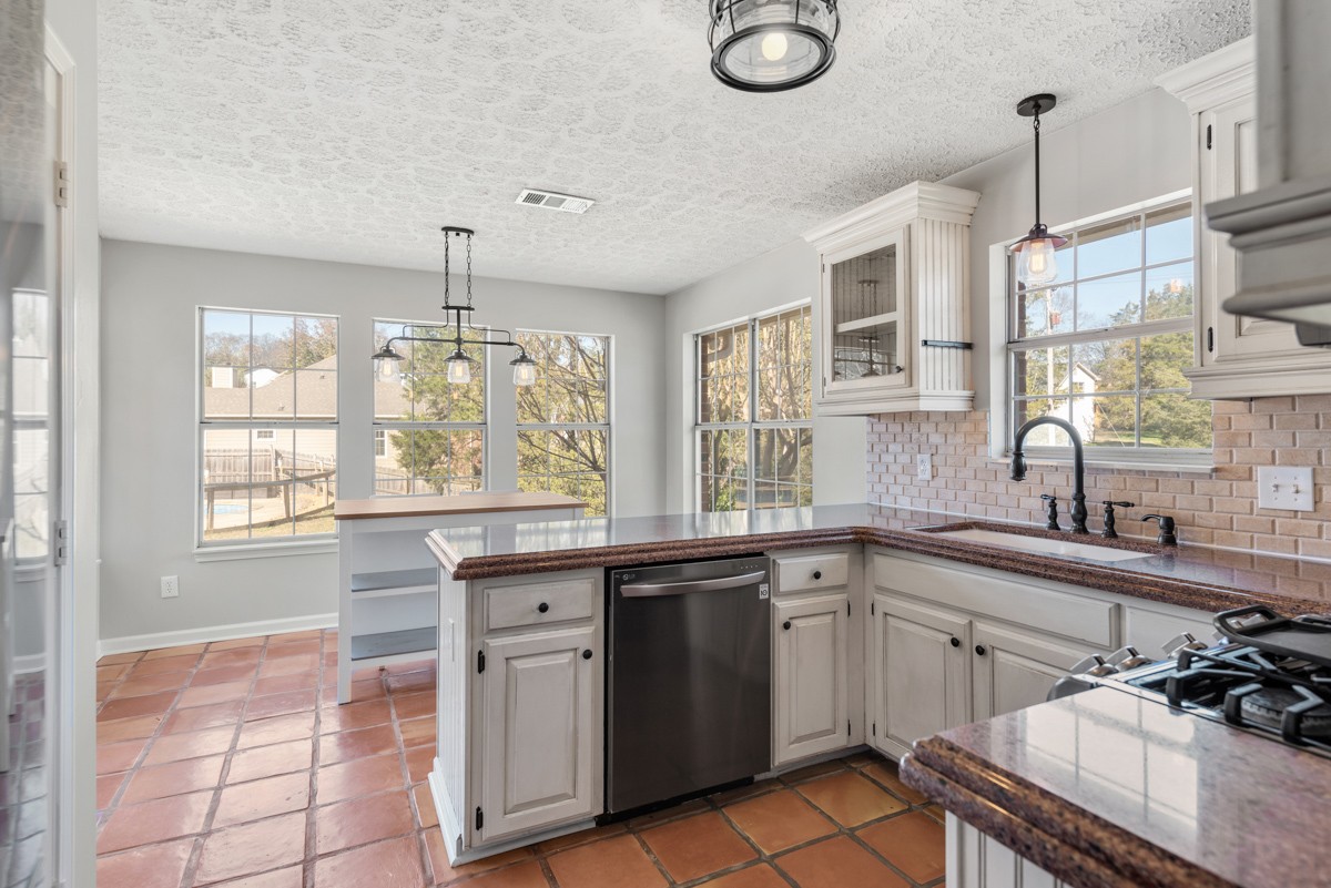 4233 New Hope Meadow Rd