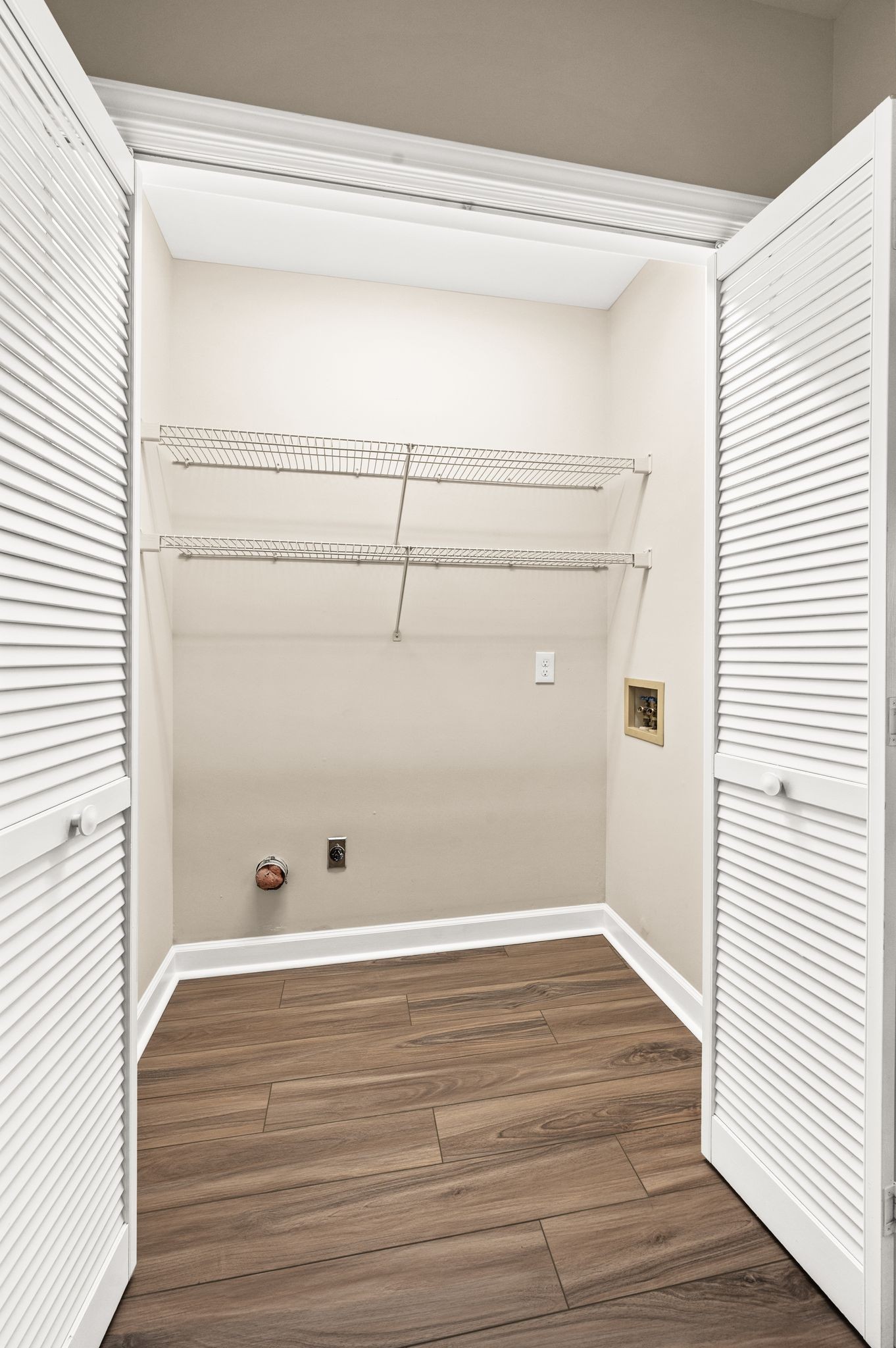 8936 Sawyer Brown Rd