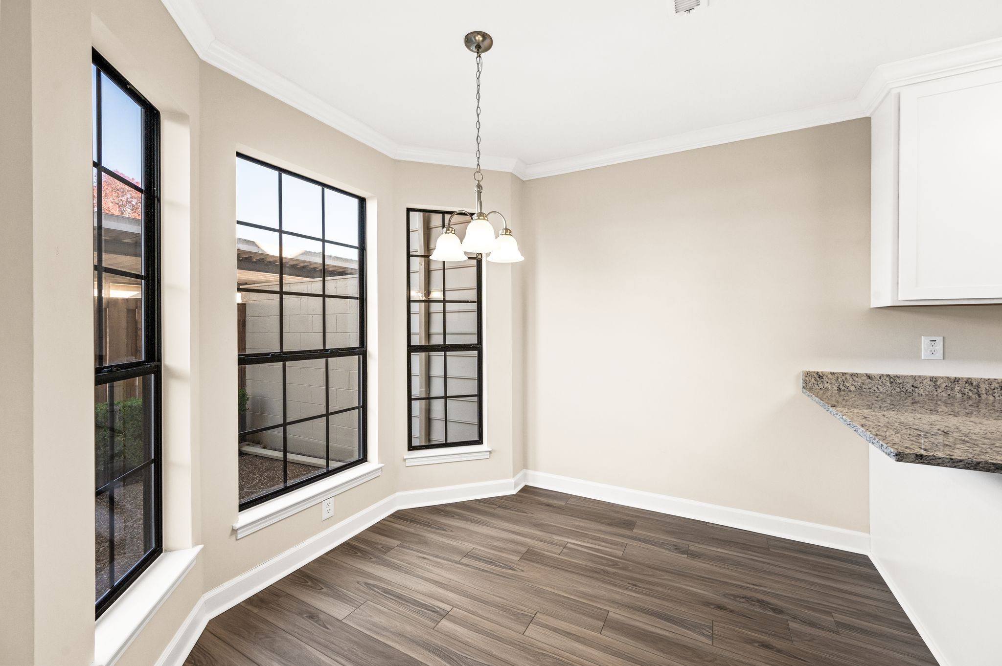 8936 Sawyer Brown Rd