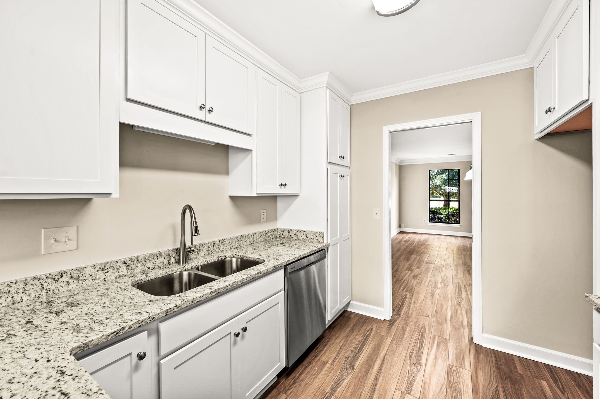 8936 Sawyer Brown Rd