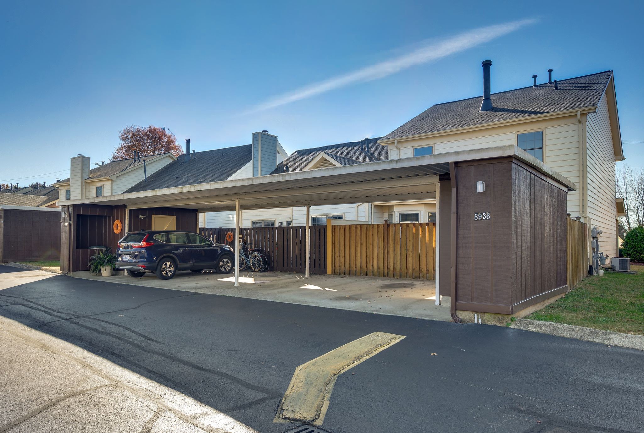 8936 Sawyer Brown Rd